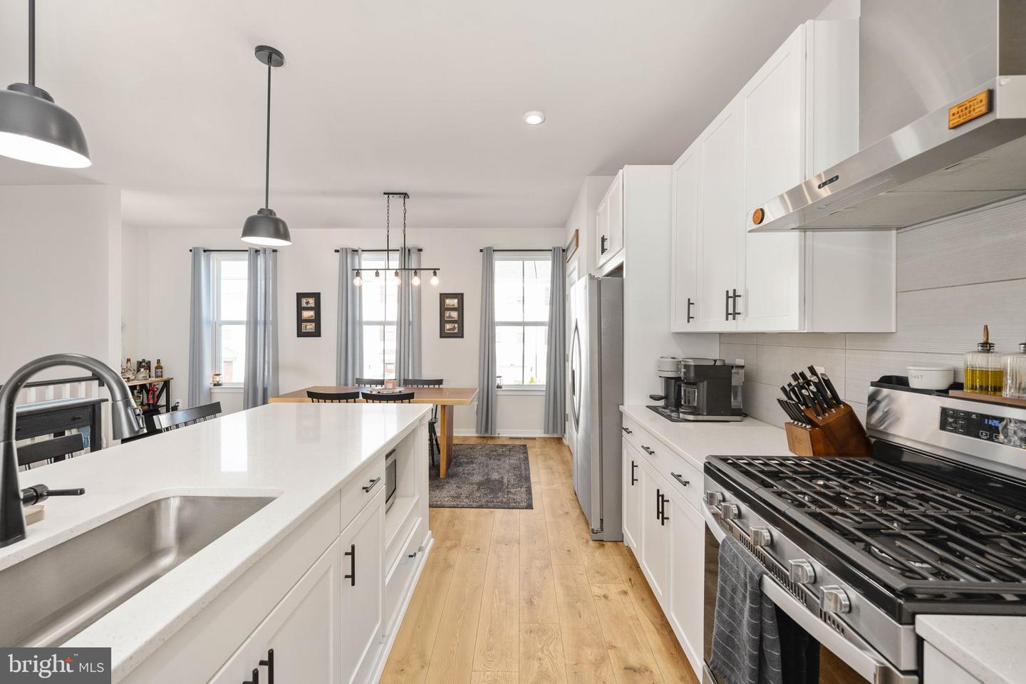 425 SNOWBERRY LN, FREDERICKSBURG, Virginia 22405, 4 Bedrooms Bedrooms, ,3 BathroomsBathrooms,Residential,For sale,425 SNOWBERRY LN,VAST2044482 MLS # VAST2044482