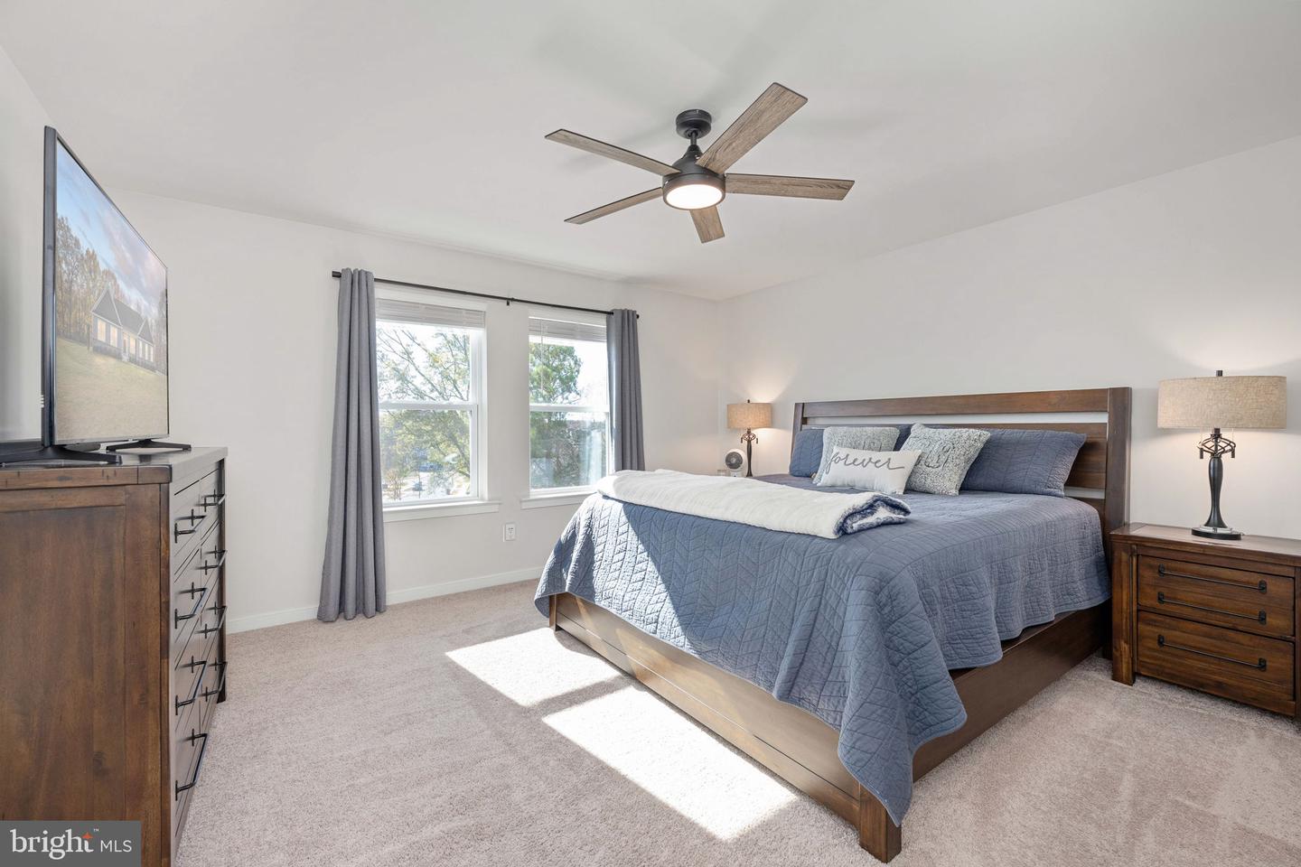 425 SNOWBERRY LN, FREDERICKSBURG, Virginia 22405, 4 Bedrooms Bedrooms, ,3 BathroomsBathrooms,Residential,For sale,425 SNOWBERRY LN,VAST2044482 MLS # VAST2044482