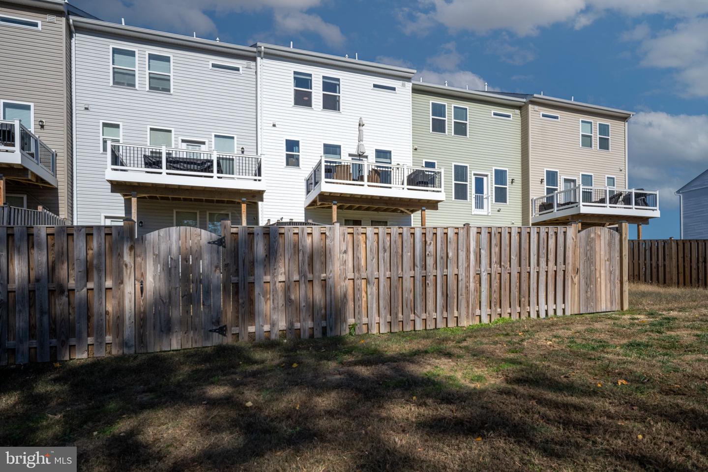 425 SNOWBERRY LN, FREDERICKSBURG, Virginia 22405, 4 Bedrooms Bedrooms, ,3 BathroomsBathrooms,Residential,For sale,425 SNOWBERRY LN,VAST2044482 MLS # VAST2044482