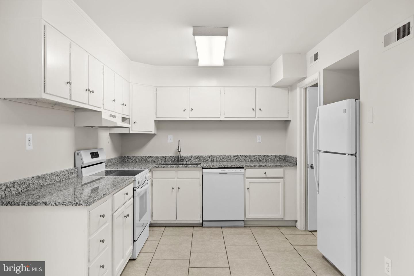 129 HICKOK CIR, FREDERICKSBURG, Virginia 22401, 3 Bedrooms Bedrooms, ,1 BathroomBathrooms,Residential,For sale,129 HICKOK CIR,VAFB2009352 MLS # VAFB2009352