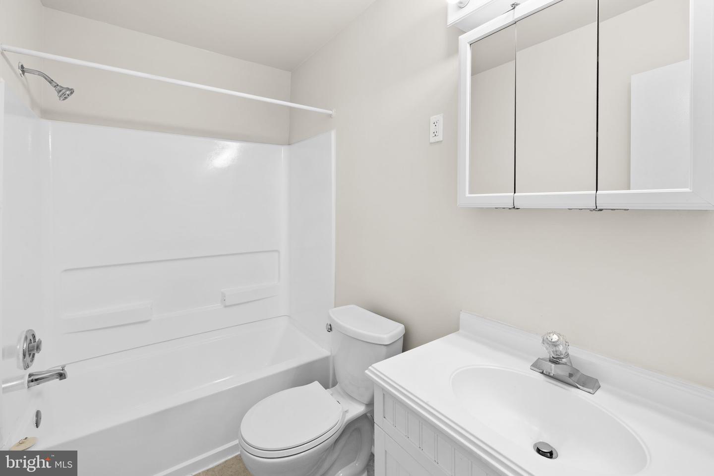 129 HICKOK CIR, FREDERICKSBURG, Virginia 22401, 3 Bedrooms Bedrooms, ,1 BathroomBathrooms,Residential,For sale,129 HICKOK CIR,VAFB2009352 MLS # VAFB2009352