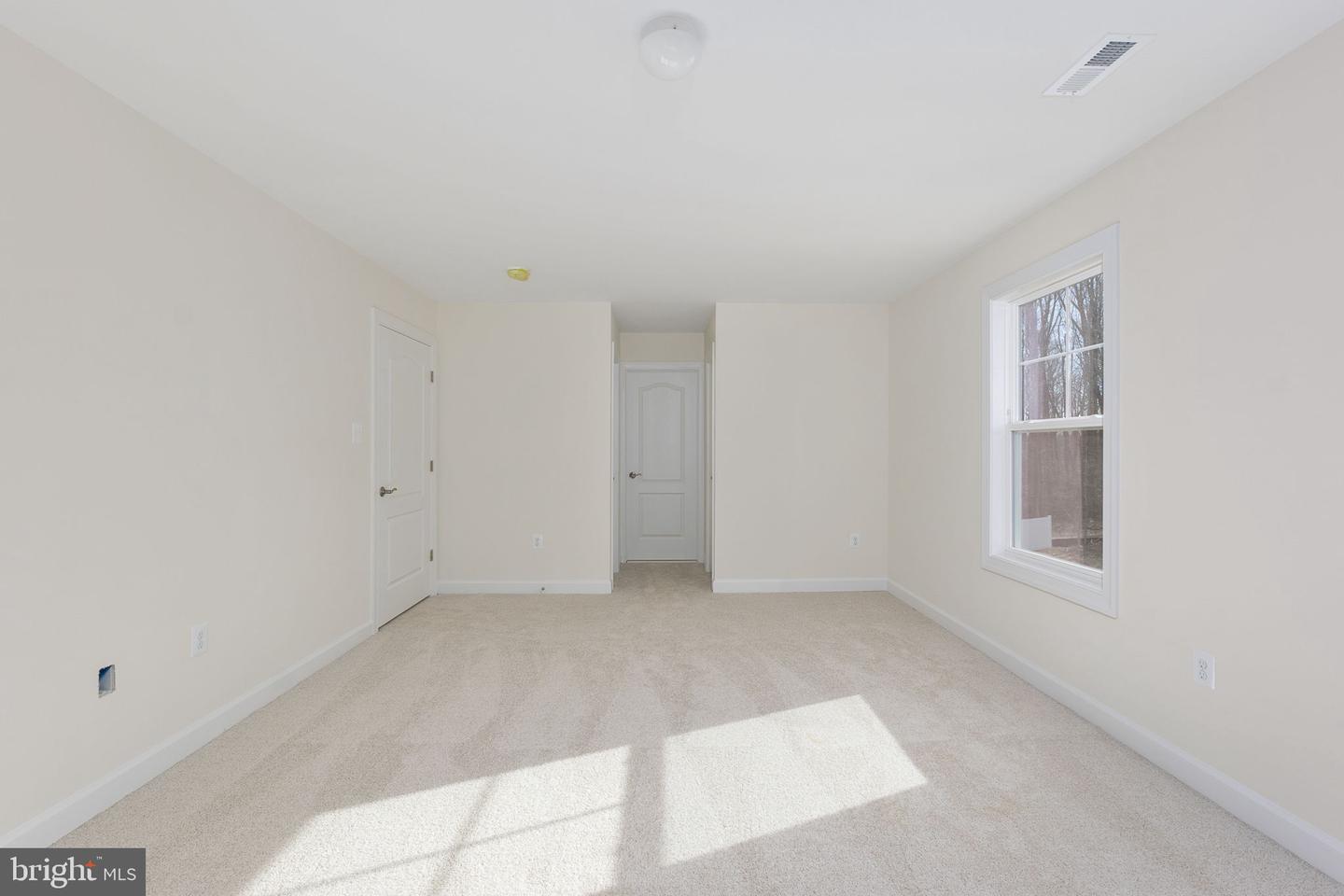 2 BLUEBIRD LN, STAFFORD, Virginia 22554, 3 Bedrooms Bedrooms, ,3 BathroomsBathrooms,Residential,For sale,2 BLUEBIRD LN,VAST2039904 MLS # VAST2039904