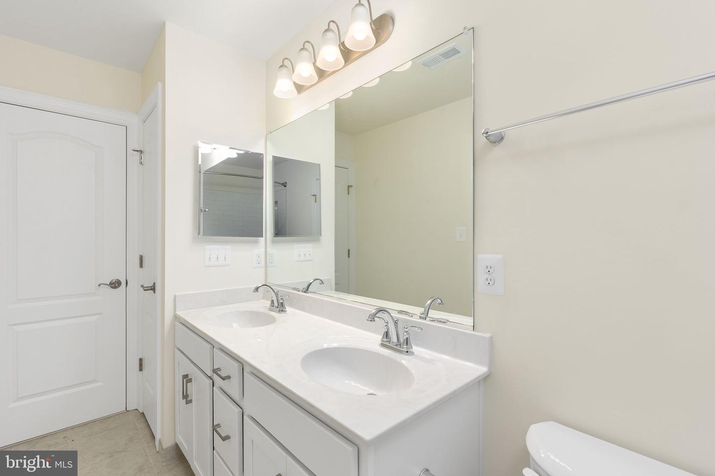 2 BLUEBIRD LN, STAFFORD, Virginia 22554, 3 Bedrooms Bedrooms, ,3 BathroomsBathrooms,Residential,For sale,2 BLUEBIRD LN,VAST2039904 MLS # VAST2039904