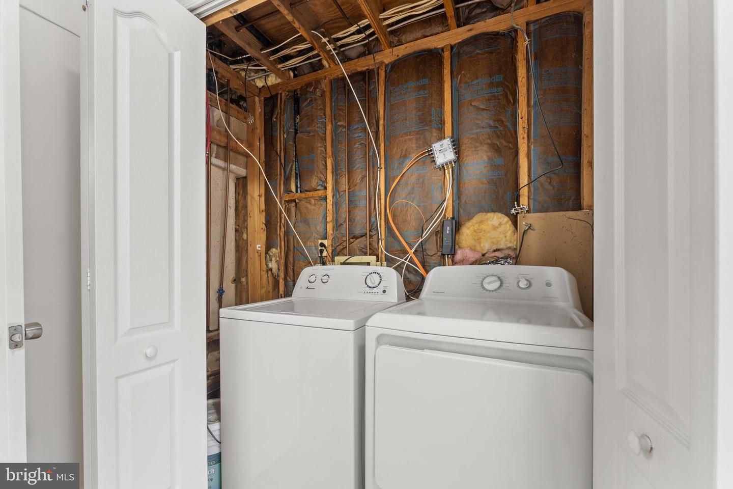 4602 H WHITING CIR, RICHMOND, Virginia 23231, 3 Bedrooms Bedrooms, ,2 BathroomsBathrooms,Residential,For sale,4602 H WHITING CIR,VARC2000706 MLS # VARC2000706 4602 H WHITING CIR, RICHMOND, Virginia 23231, 3 Bedrooms Bedrooms, ,2 BathroomsBathrooms,Residential,For sale,4602 H WHITING CIR,VARC2000706 MLS # VARC2000706