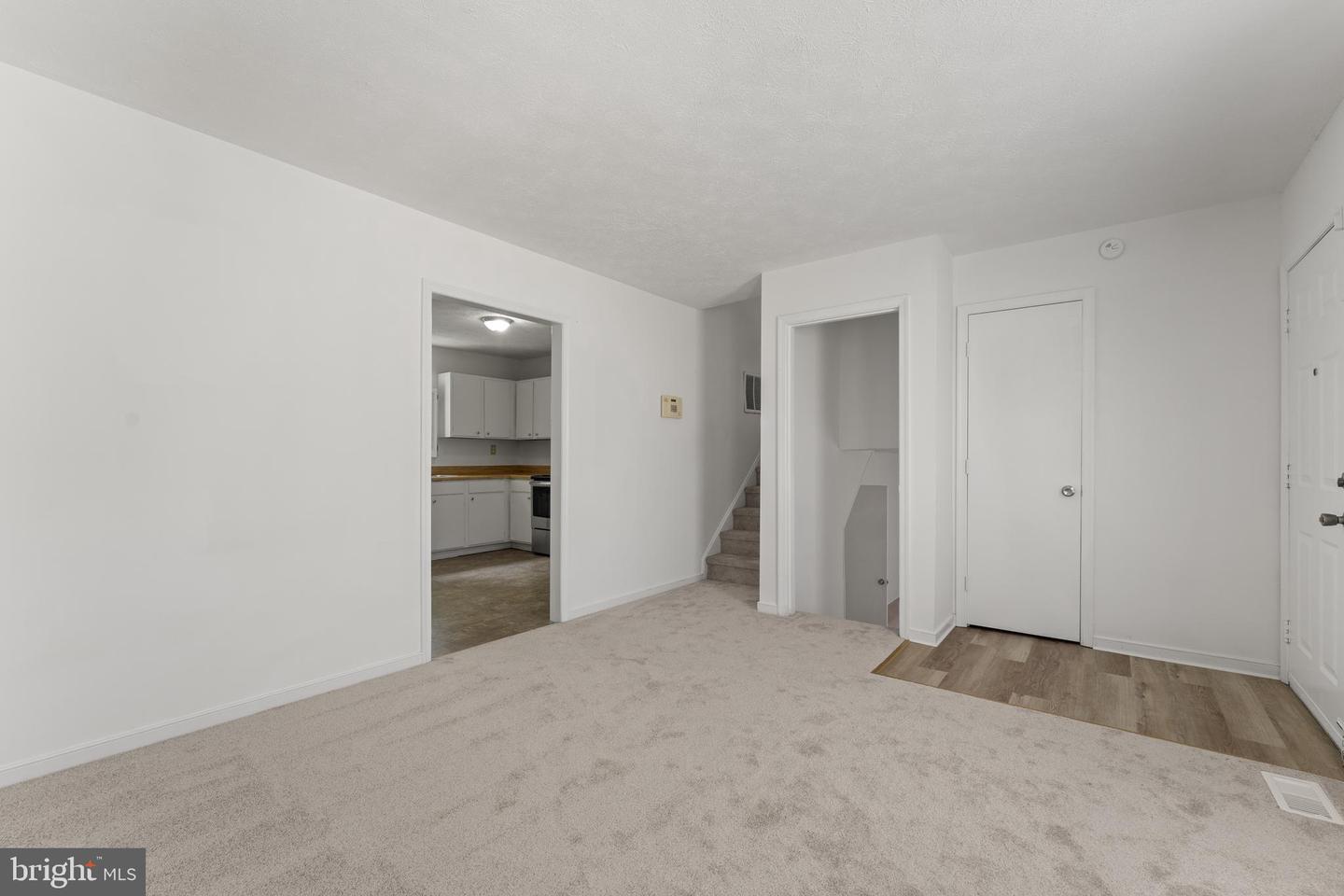 4602 H WHITING CIR, RICHMOND, Virginia 23231, 3 Bedrooms Bedrooms, ,2 BathroomsBathrooms,Residential,For sale,4602 H WHITING CIR,VARC2000706 MLS # VARC2000706 4602 H WHITING CIR, RICHMOND, Virginia 23231, 3 Bedrooms Bedrooms, ,2 BathroomsBathrooms,Residential,For sale,4602 H WHITING CIR,VARC2000706 MLS # VARC2000706