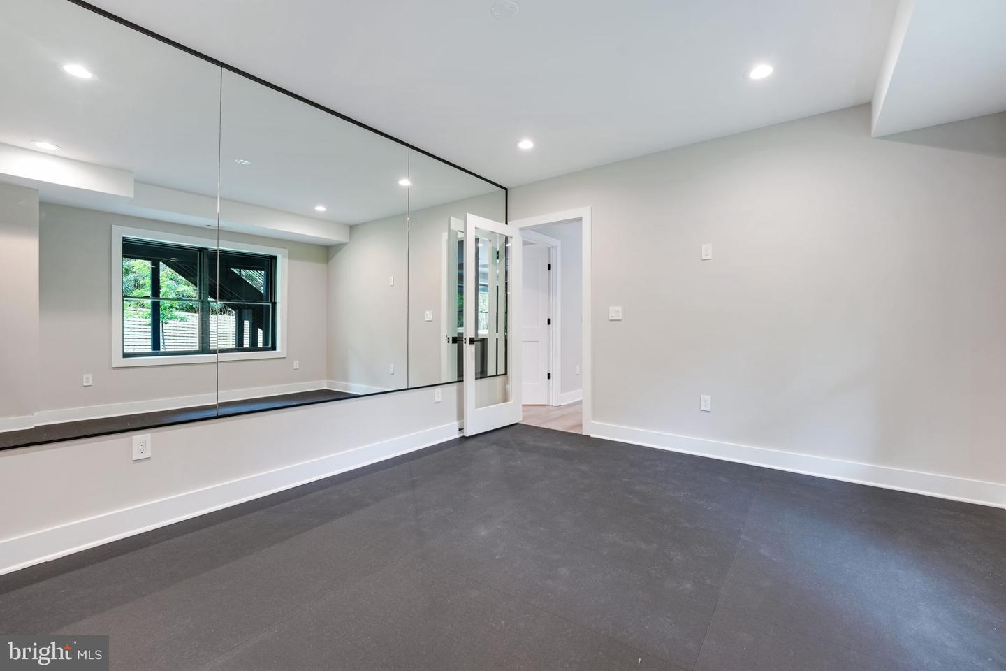 7925 FALSTAFF RD, MCLEAN, Virginia 22102, 6 Bedrooms Bedrooms, ,6 BathroomsBathrooms,Residential,For sale,7925 FALSTAFF RD,VAFX2253658 MLS # VAFX2253658 7925 FALSTAFF RD, MCLEAN, Virginia 22102, 6 Bedrooms Bedrooms, ,6 BathroomsBathrooms,Residential,For sale,7925 FALSTAFF RD,VAFX2253658 MLS # VAFX2253658