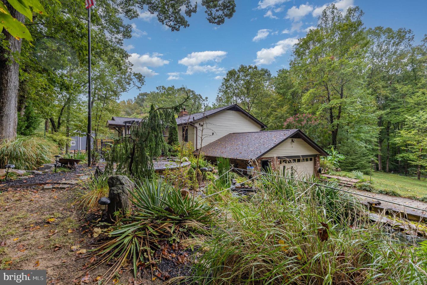 83 CREEK LN, FREDERICKSBURG, Virginia 22406, 4 Bedrooms Bedrooms, ,3 BathroomsBathrooms,Residential,For sale,83 CREEK LN,VAST2041682 MLS # VAST2041682