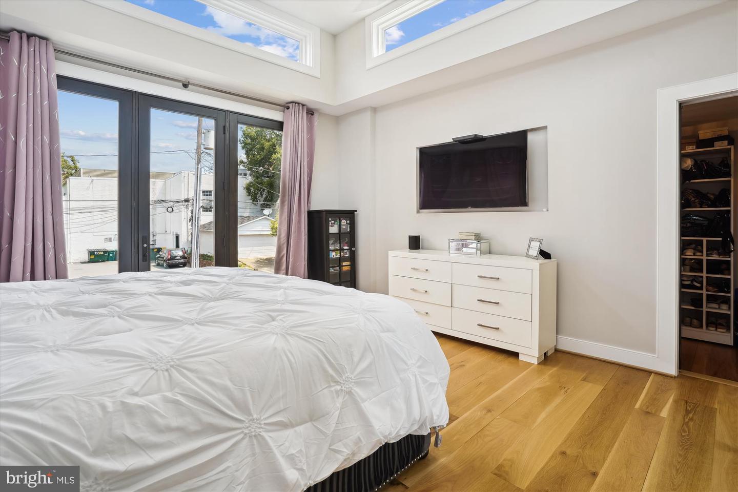 1015 DUKE ST, ALEXANDRIA, Virginia 22314, 3 Bedrooms Bedrooms, ,3 BathroomsBathrooms,Residential,For sale,1015 DUKE ST,VAAX2049124 MLS # VAAX2049124 1015 DUKE ST, ALEXANDRIA, Virginia 22314, 3 Bedrooms Bedrooms, ,3 BathroomsBathrooms,Residential,For sale,1015 DUKE ST,VAAX2049124 MLS # VAAX2049124