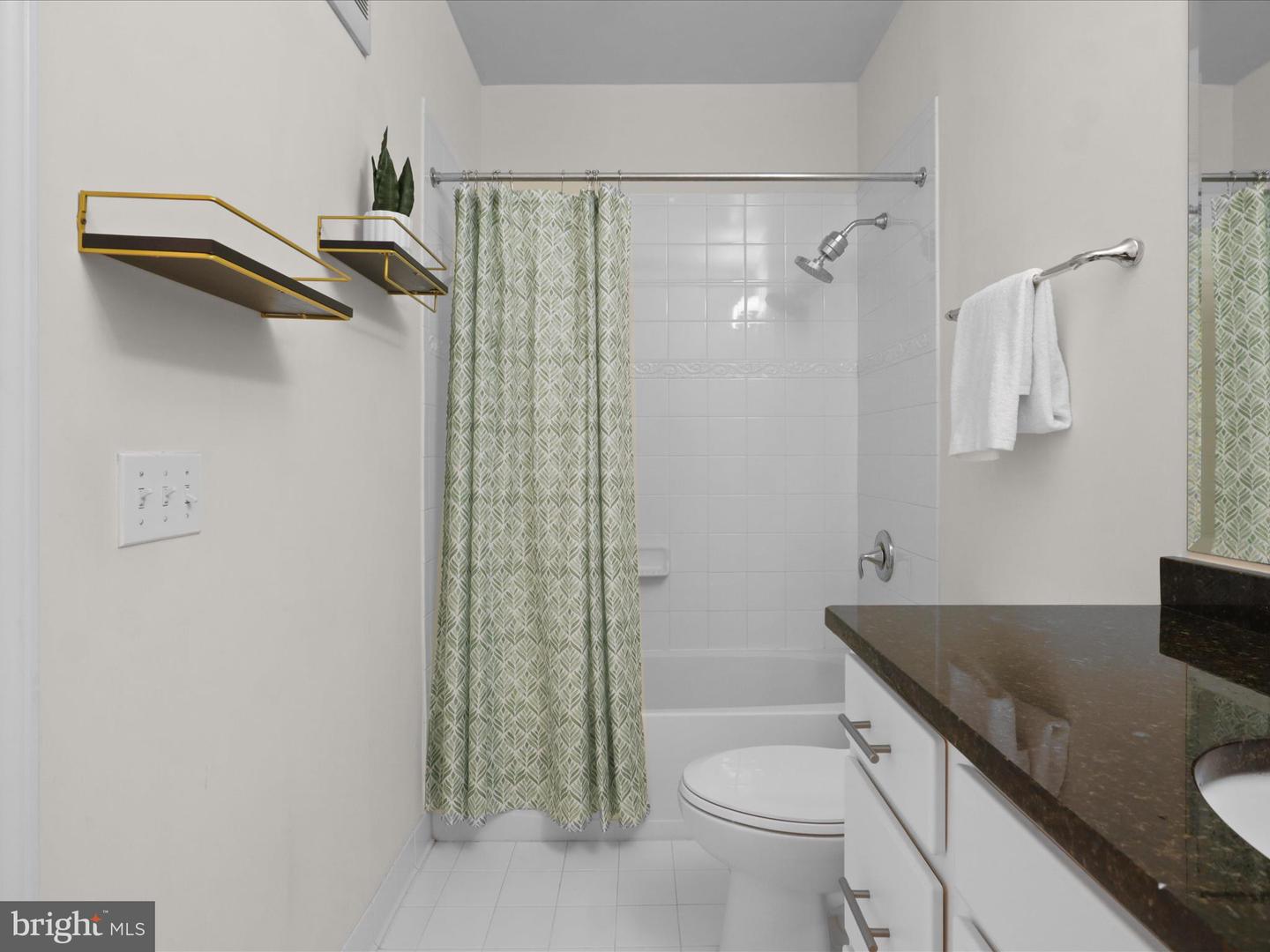 2101 N MONROE ST #212, ARLINGTON, Virginia 22207, 1 Bedroom Bedrooms, ,1 BathroomBathrooms,Residential,For sale,2101 N MONROE ST #212,VAAR2062968 MLS # VAAR2062968 2101 N MONROE ST #212, ARLINGTON, Virginia 22207, 1 Bedroom Bedrooms, ,1 BathroomBathrooms,Residential,For sale,2101 N MONROE ST #212,VAAR2062968 MLS # VAAR2062968