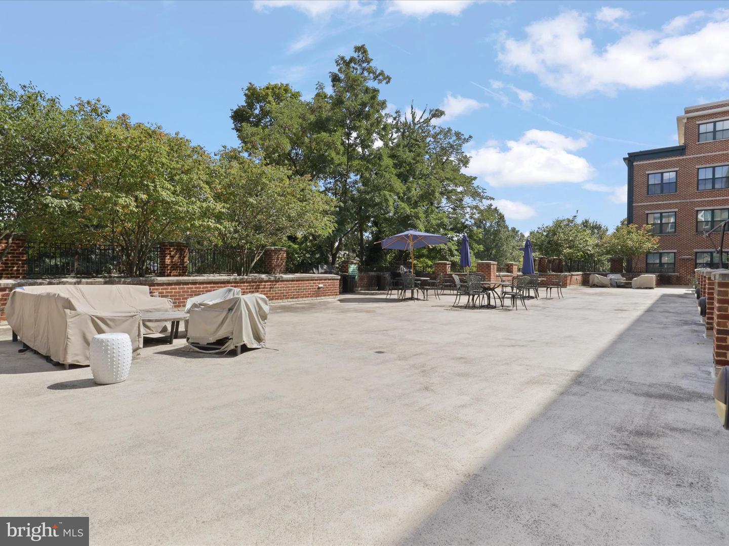 2101 N MONROE ST #212, ARLINGTON, Virginia 22207, 1 Bedroom Bedrooms, ,1 BathroomBathrooms,Residential,For sale,2101 N MONROE ST #212,VAAR2062968 MLS # VAAR2062968 2101 N MONROE ST #212, ARLINGTON, Virginia 22207, 1 Bedroom Bedrooms, ,1 BathroomBathrooms,Residential,For sale,2101 N MONROE ST #212,VAAR2062968 MLS # VAAR2062968