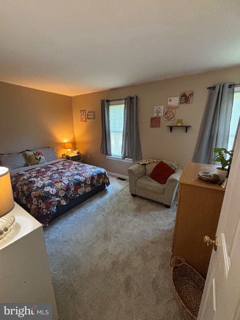 9728 COUNTRY WAY RD, GLEN ALLEN, Virginia 23060, 3 Bedrooms Bedrooms, 9 Rooms Rooms,2 BathroomsBathrooms,Residential,For sale,9728 COUNTRY WAY RD,VAHN2001062 MLS # VAHN2001062