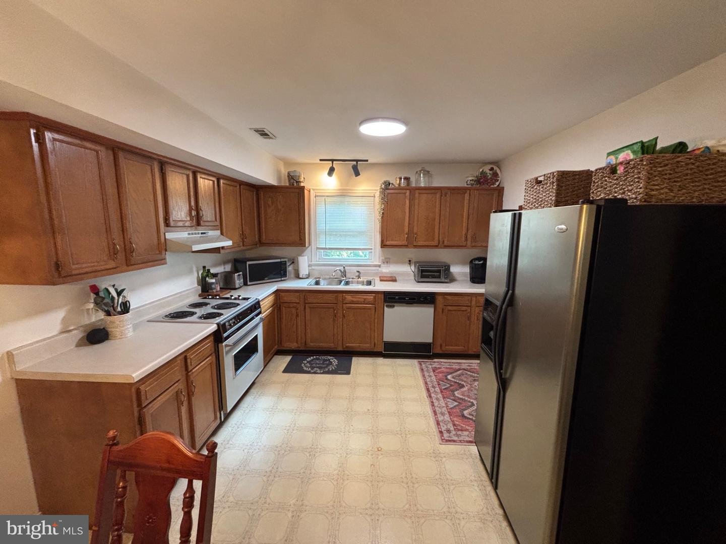 9728 COUNTRY WAY RD, GLEN ALLEN, Virginia 23060, 3 Bedrooms Bedrooms, 9 Rooms Rooms,2 BathroomsBathrooms,Residential,For sale,9728 COUNTRY WAY RD,VAHN2001062 MLS # VAHN2001062