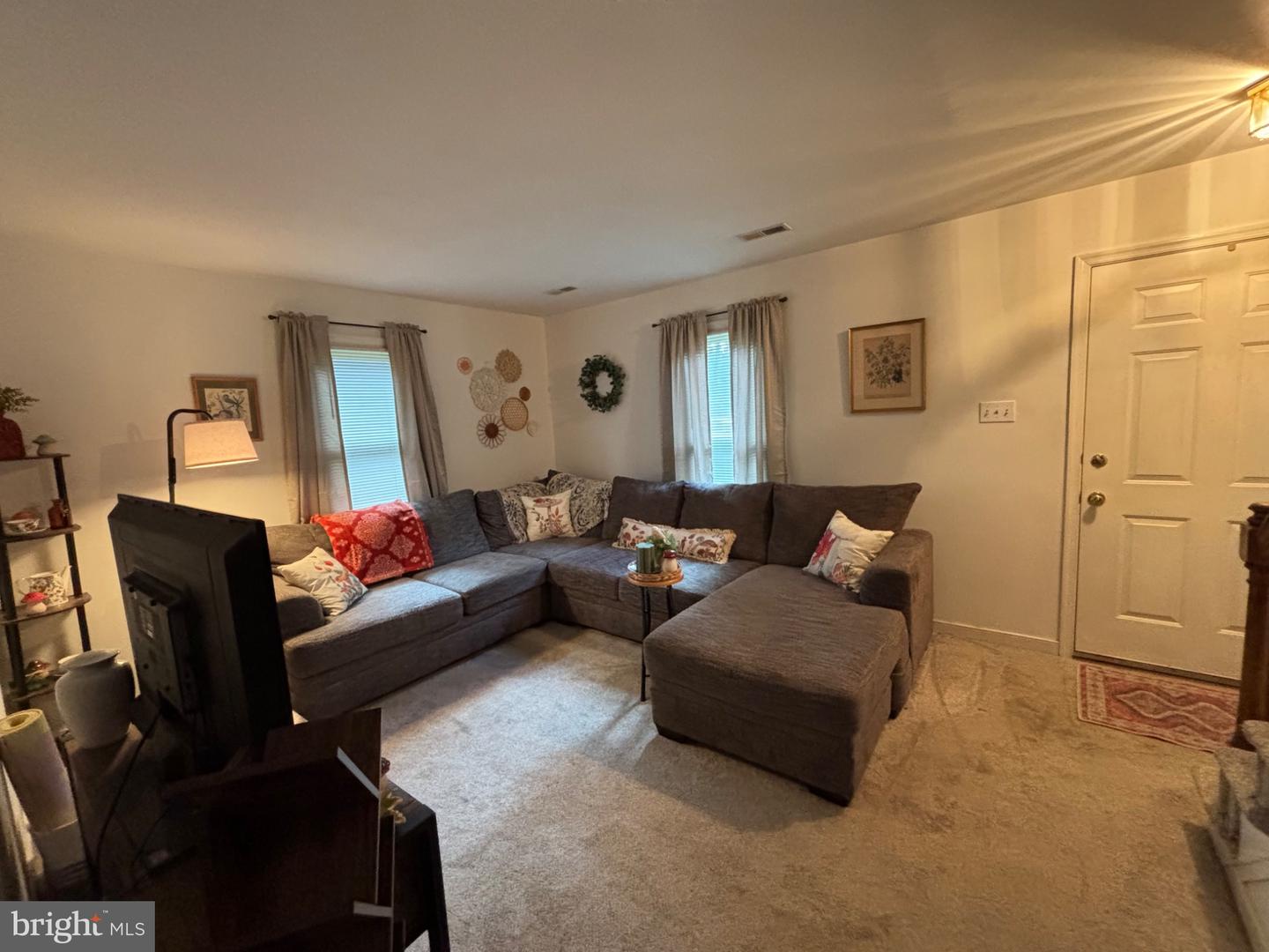 9728 COUNTRY WAY RD, GLEN ALLEN, Virginia 23060, 3 Bedrooms Bedrooms, 9 Rooms Rooms,2 BathroomsBathrooms,Residential,For sale,9728 COUNTRY WAY RD,VAHN2001062 MLS # VAHN2001062