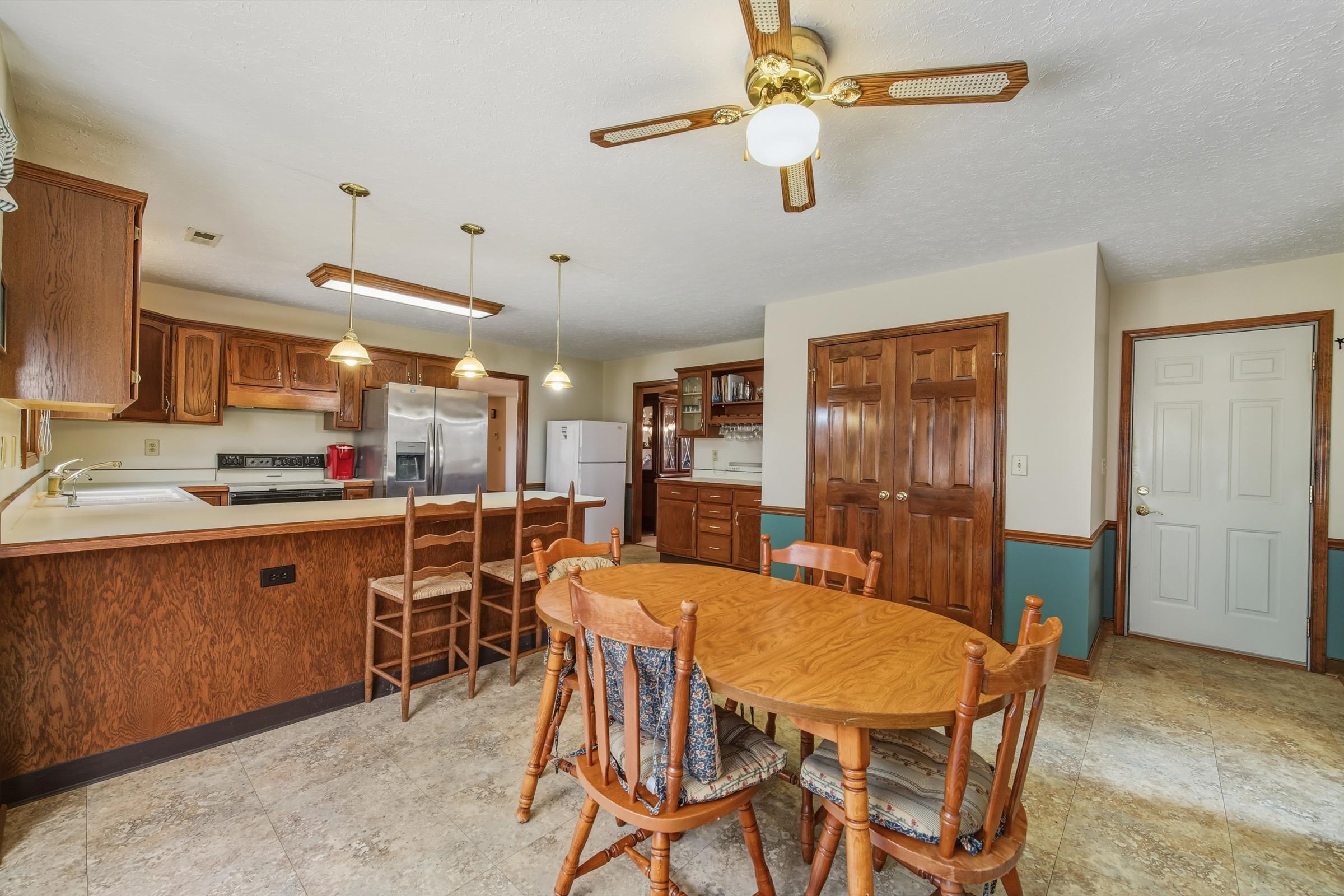 948 BATTLEFIELD BLUFF DR, NEW MARKET, Virginia 22844, 4 Bedrooms Bedrooms, ,2 BathroomsBathrooms,Residential,948 BATTLEFIELD BLUFF DR,671519 MLS # 671519 948 BATTLEFIELD BLUFF DR, NEW MARKET, Virginia 22844, 4 Bedrooms Bedrooms, ,2 BathroomsBathrooms,Residential,948 BATTLEFIELD BLUFF DR,671519 MLS # 671519