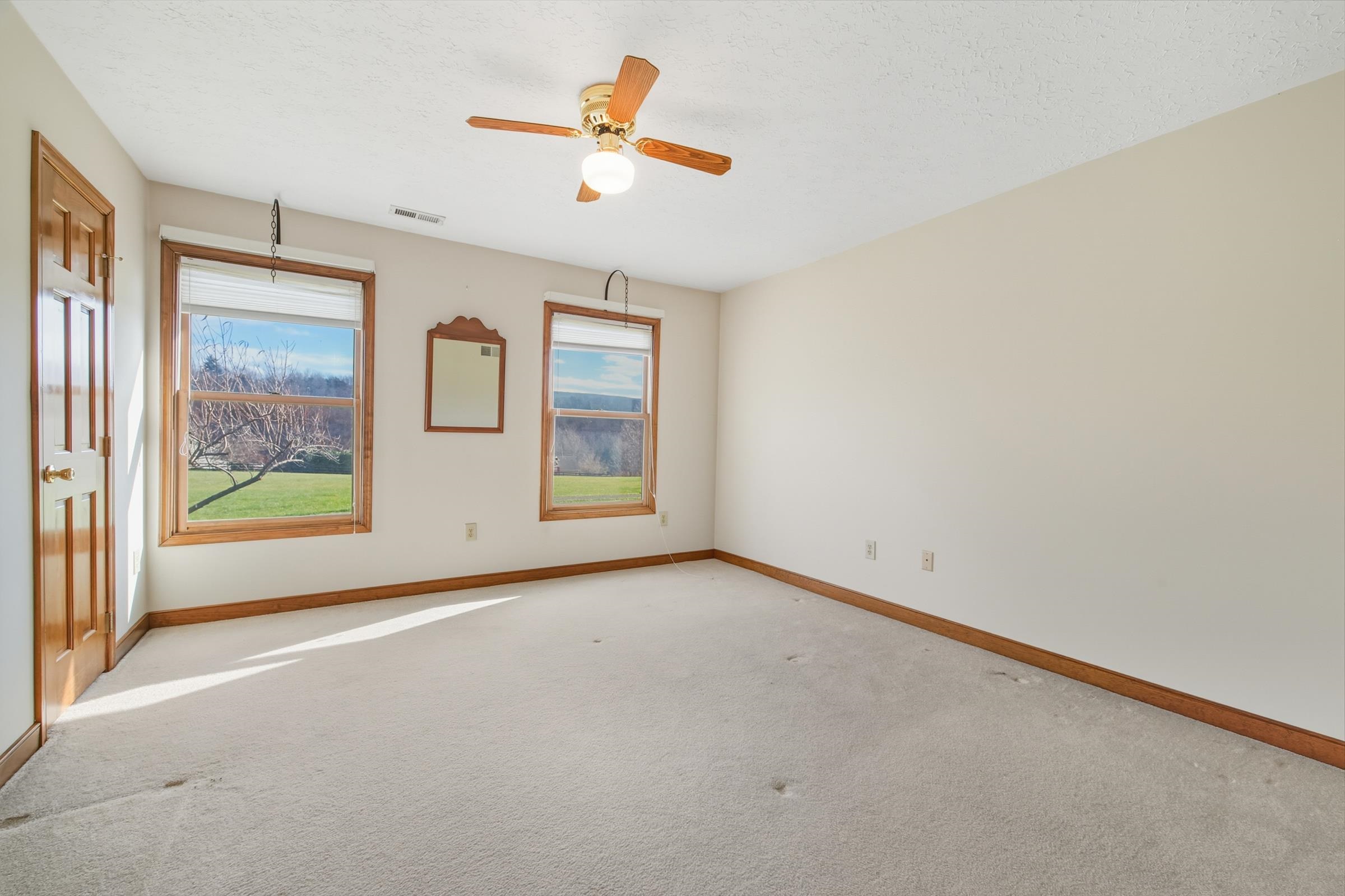 948 BATTLEFIELD BLUFF DR, NEW MARKET, Virginia 22844, 4 Bedrooms Bedrooms, ,2 BathroomsBathrooms,Residential,948 BATTLEFIELD BLUFF DR,671519 MLS # 671519 948 BATTLEFIELD BLUFF DR, NEW MARKET, Virginia 22844, 4 Bedrooms Bedrooms, ,2 BathroomsBathrooms,Residential,948 BATTLEFIELD BLUFF DR,671519 MLS # 671519