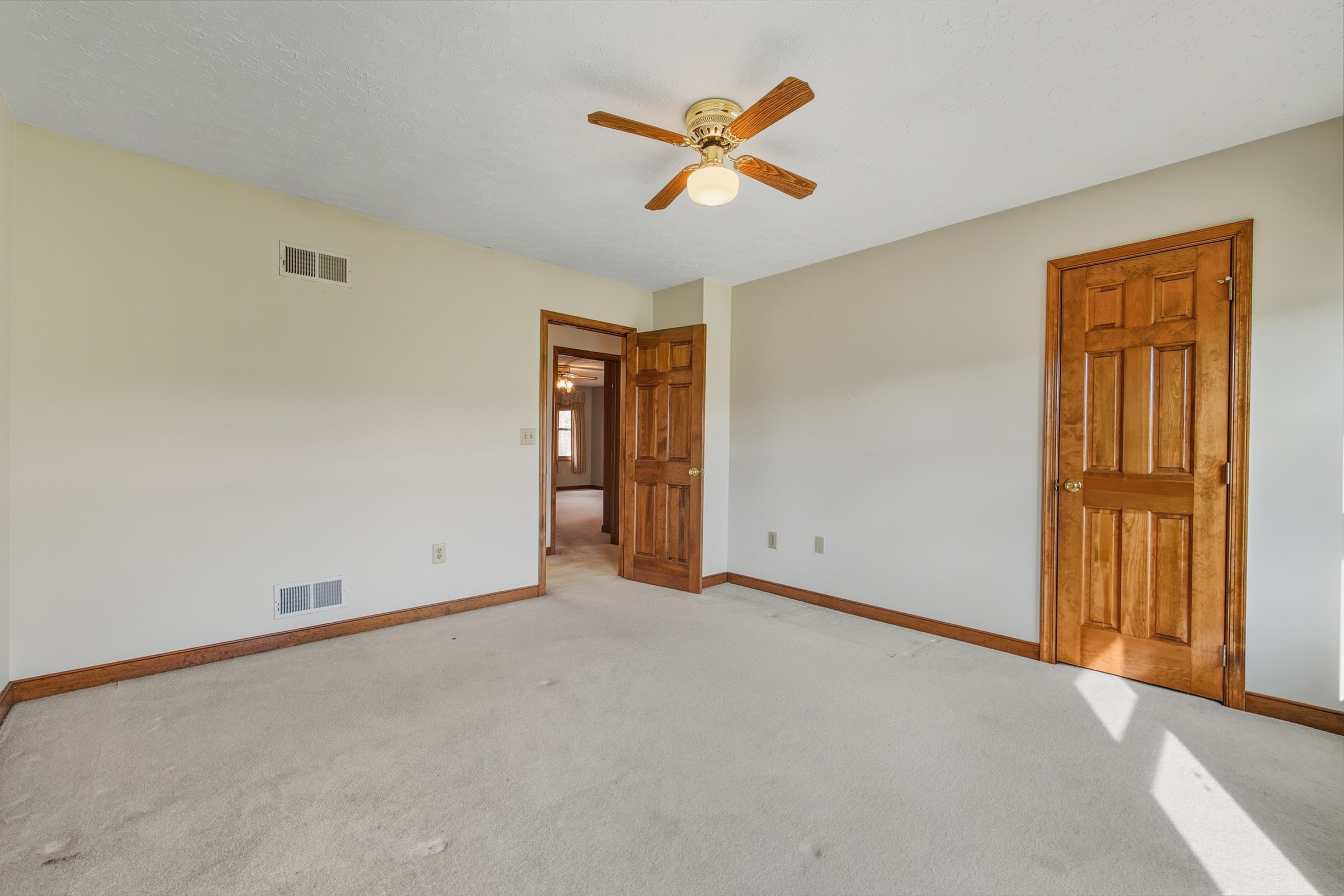 948 BATTLEFIELD BLUFF DR, NEW MARKET, Virginia 22844, 4 Bedrooms Bedrooms, ,2 BathroomsBathrooms,Residential,948 BATTLEFIELD BLUFF DR,671519 MLS # 671519 948 BATTLEFIELD BLUFF DR, NEW MARKET, Virginia 22844, 4 Bedrooms Bedrooms, ,2 BathroomsBathrooms,Residential,948 BATTLEFIELD BLUFF DR,671519 MLS # 671519