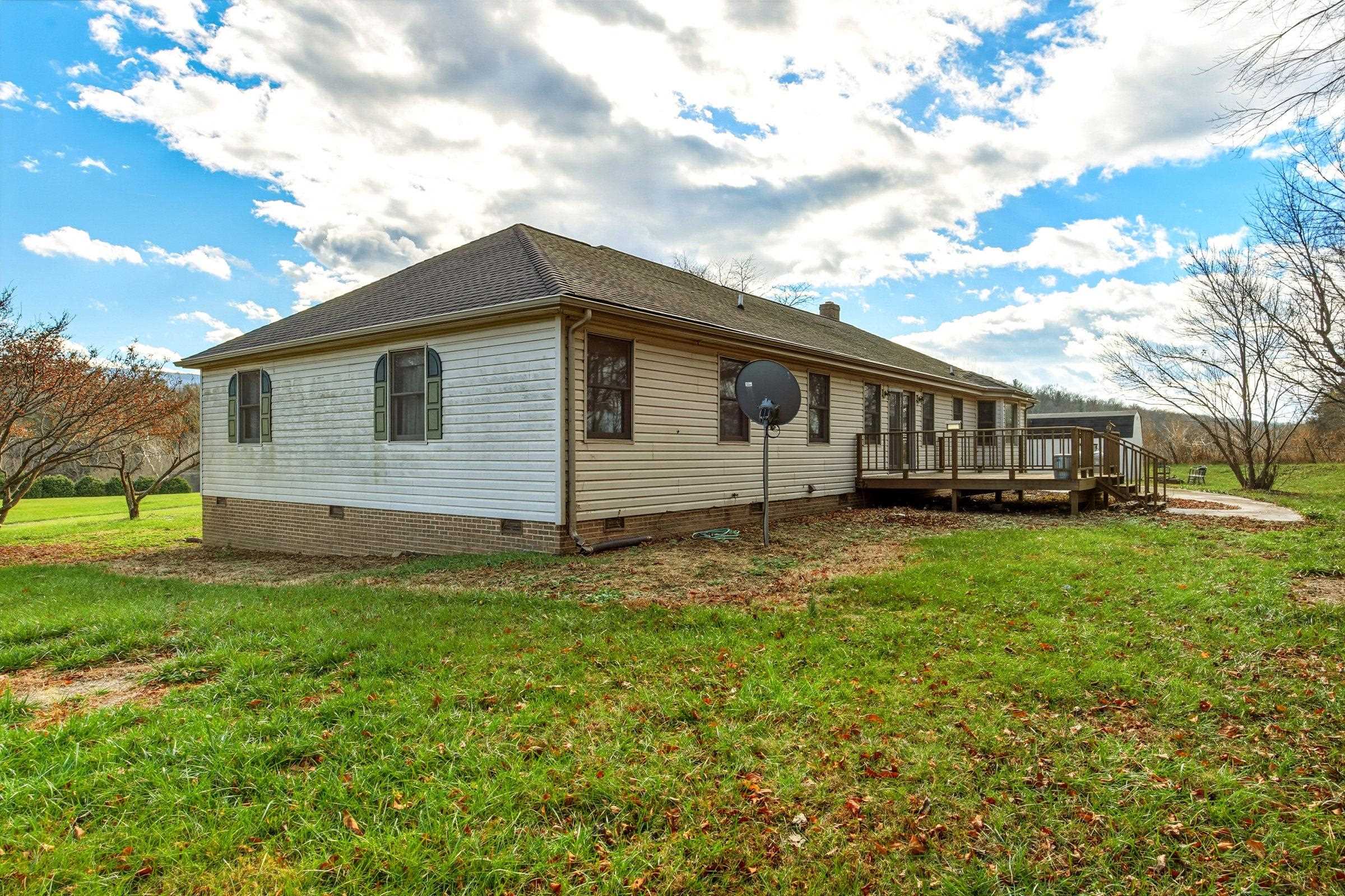 948 BATTLEFIELD BLUFF DR, NEW MARKET, Virginia 22844, 4 Bedrooms Bedrooms, ,2 BathroomsBathrooms,Residential,948 BATTLEFIELD BLUFF DR,671519 MLS # 671519 948 BATTLEFIELD BLUFF DR, NEW MARKET, Virginia 22844, 4 Bedrooms Bedrooms, ,2 BathroomsBathrooms,Residential,948 BATTLEFIELD BLUFF DR,671519 MLS # 671519