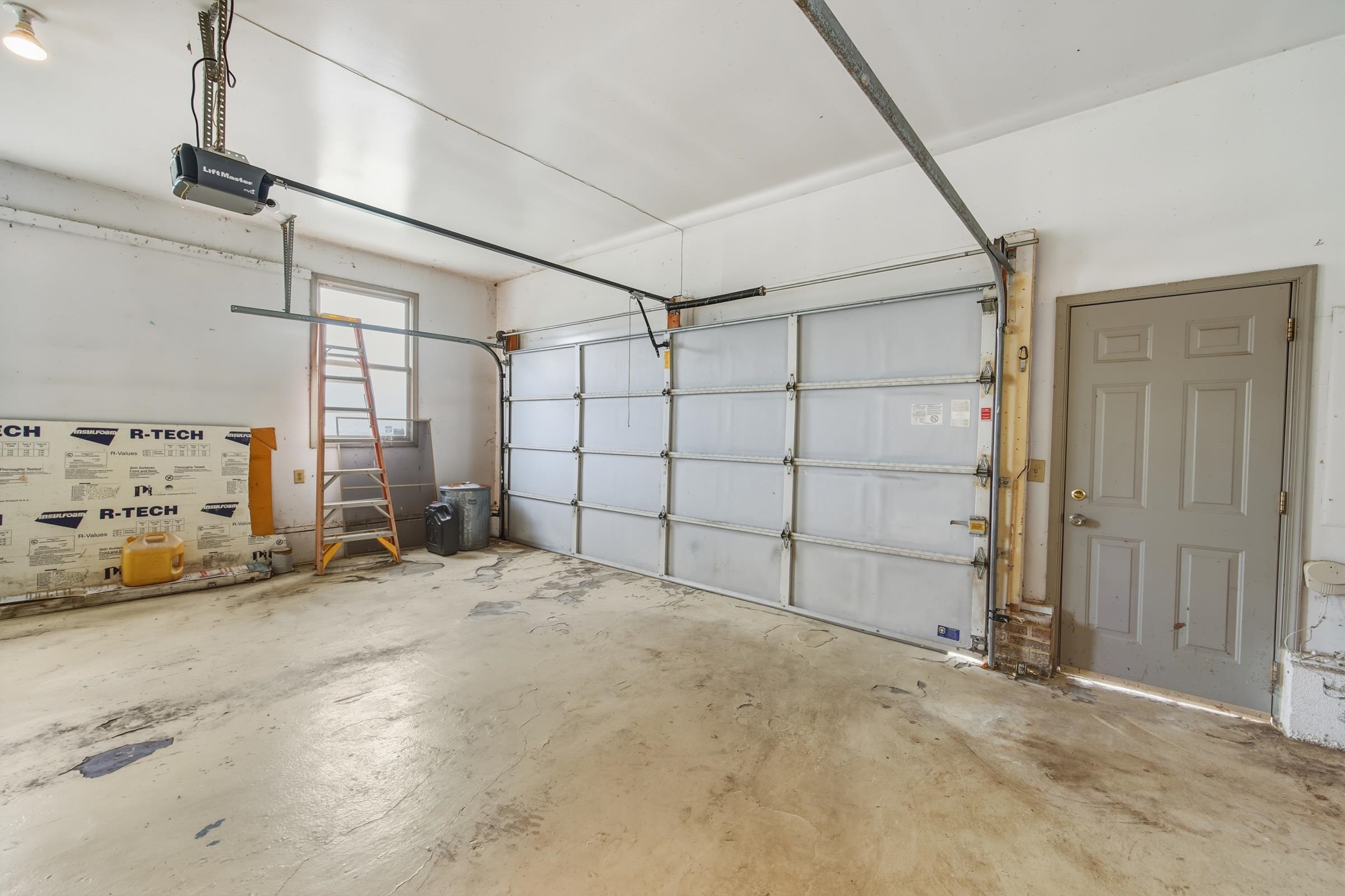 948 BATTLEFIELD BLUFF DR, NEW MARKET, Virginia 22844, 4 Bedrooms Bedrooms, ,2 BathroomsBathrooms,Residential,948 BATTLEFIELD BLUFF DR,671519 MLS # 671519 948 BATTLEFIELD BLUFF DR, NEW MARKET, Virginia 22844, 4 Bedrooms Bedrooms, ,2 BathroomsBathrooms,Residential,948 BATTLEFIELD BLUFF DR,671519 MLS # 671519