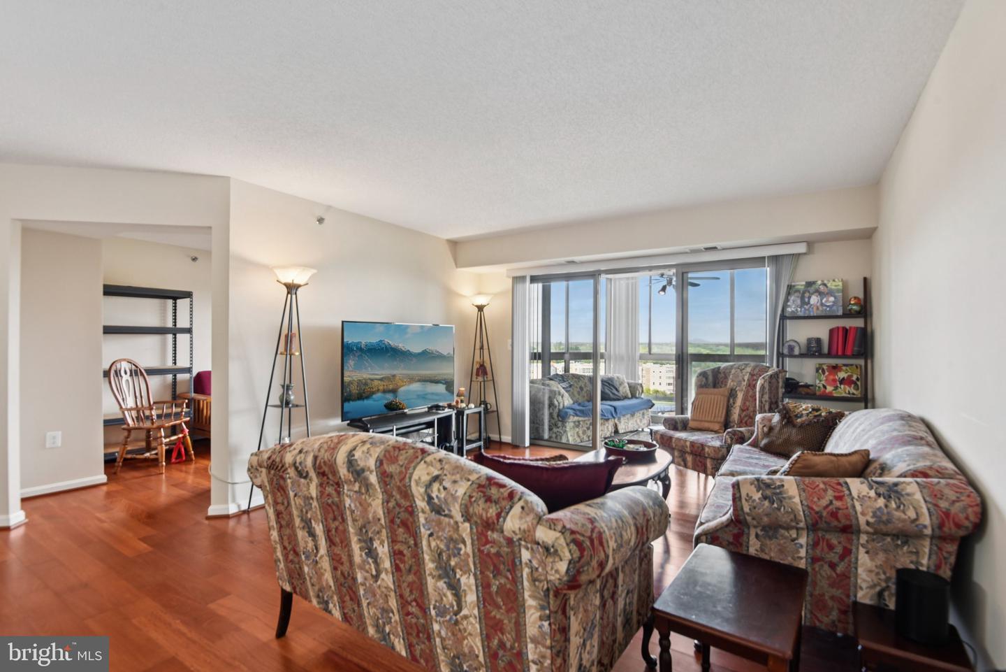 19385 CYPRESS RIDGE TER #815, LEESBURG, Virginia 20176, 3 Bedrooms Bedrooms, ,2 BathroomsBathrooms,Residential,For sale,19385 CYPRESS RIDGE TER #815,VALO2108138 MLS # VALO2108138 19385 CYPRESS RIDGE TER #815, LEESBURG, Virginia 20176, 3 Bedrooms Bedrooms, ,2 BathroomsBathrooms,Residential,For sale,19385 CYPRESS RIDGE TER #815,VALO2108138 MLS # VALO2108138