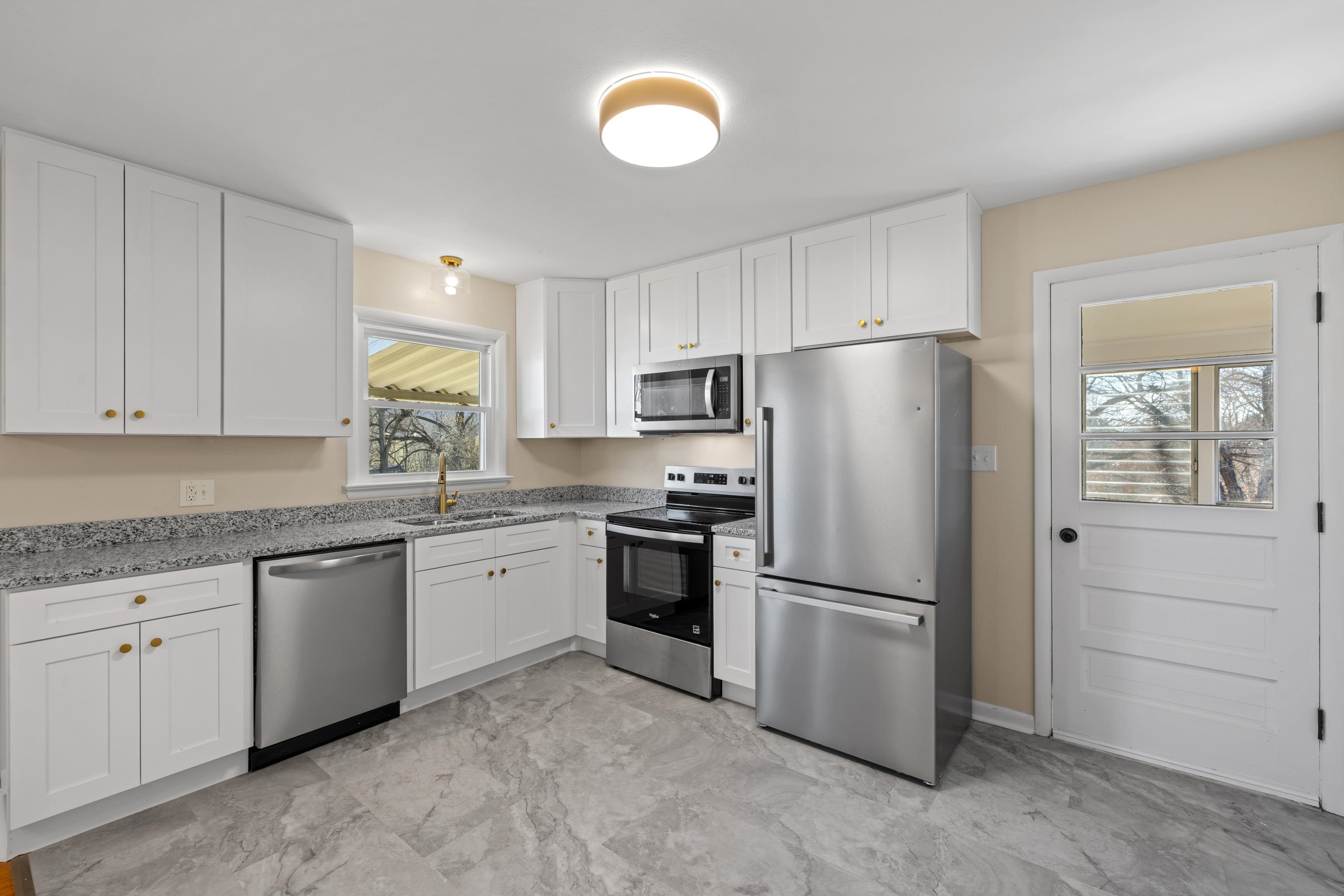 1726 MOUNTAIN VALLEY RD, KEEZLETOWN, Virginia 22832, 3 Bedrooms Bedrooms, ,2 BathroomsBathrooms,Residential,1726 MOUNTAIN VALLEY RD,671524 MLS # 671524