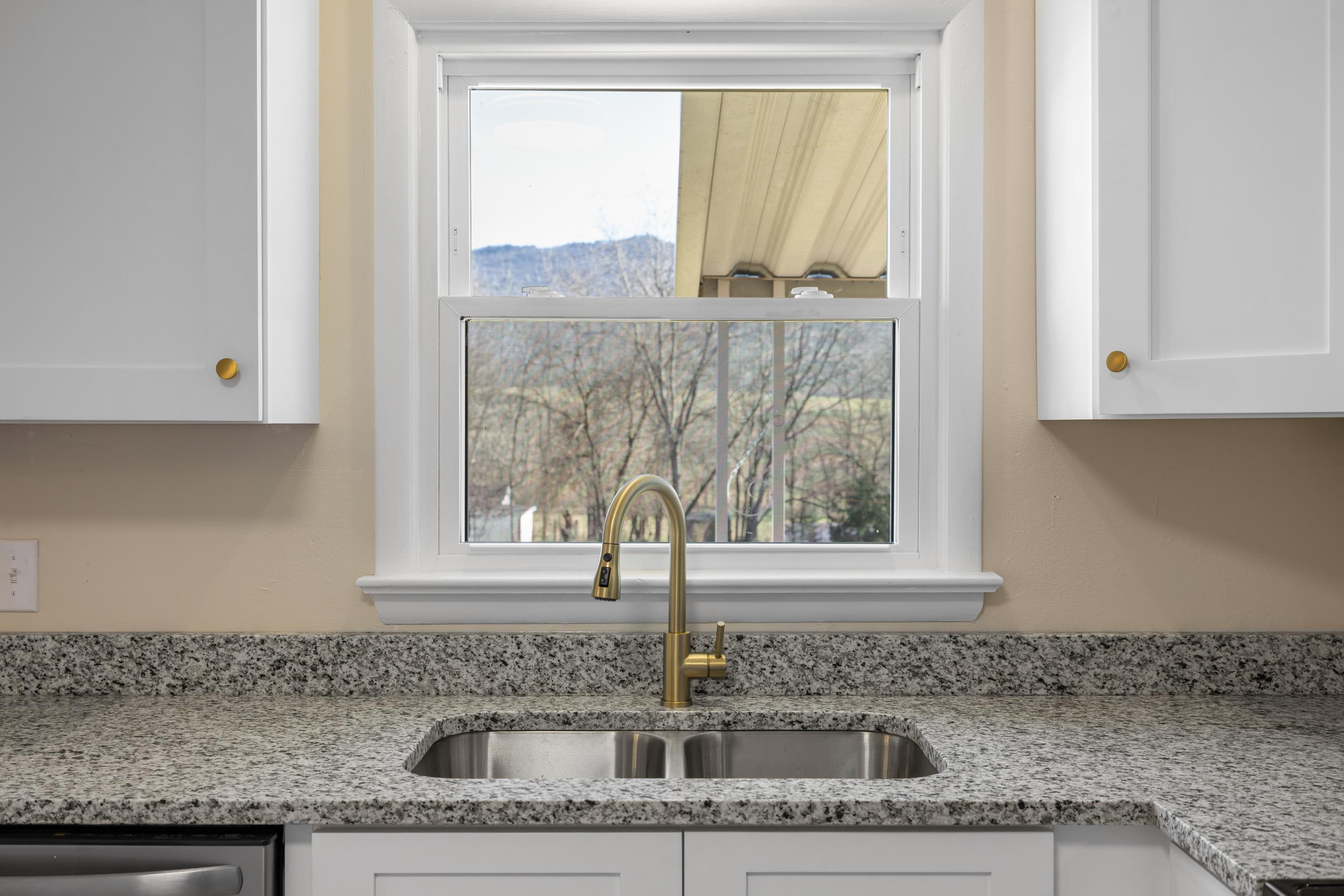 1726 MOUNTAIN VALLEY RD, KEEZLETOWN, Virginia 22832, 3 Bedrooms Bedrooms, ,2 BathroomsBathrooms,Residential,1726 MOUNTAIN VALLEY RD,671524 MLS # 671524