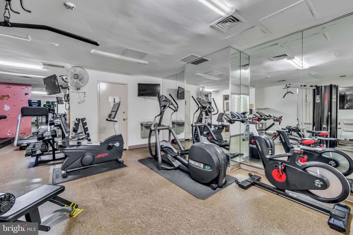 3701 S GEORGE MASON DR #1812N, FALLS CHURCH, Virginia 22041, 1 Bedroom Bedrooms, ,1 BathroomBathrooms,Residential,For sale,3701 S GEORGE MASON DR #1812N,VAFX2274076 MLS # VAFX2274076 3701 S GEORGE MASON DR #1812N, FALLS CHURCH, Virginia 22041, 1 Bedroom Bedrooms, ,1 BathroomBathrooms,Residential,For sale,3701 S GEORGE MASON DR #1812N,VAFX2274076 MLS # VAFX2274076