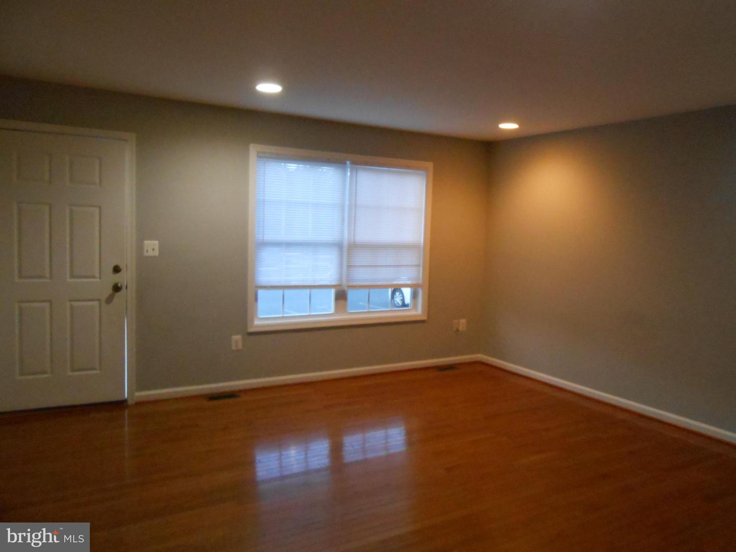 207 EASTSIDE, WINCHESTER, Virginia 22602, 4 Bedrooms Bedrooms, ,3 BathroomsBathrooms,Residential,For sale,207 EASTSIDE,VAFV2037926 MLS # VAFV2037926 207 EASTSIDE, WINCHESTER, Virginia 22602, 4 Bedrooms Bedrooms, ,3 BathroomsBathrooms,Residential,For sale,207 EASTSIDE,VAFV2037926 MLS # VAFV2037926