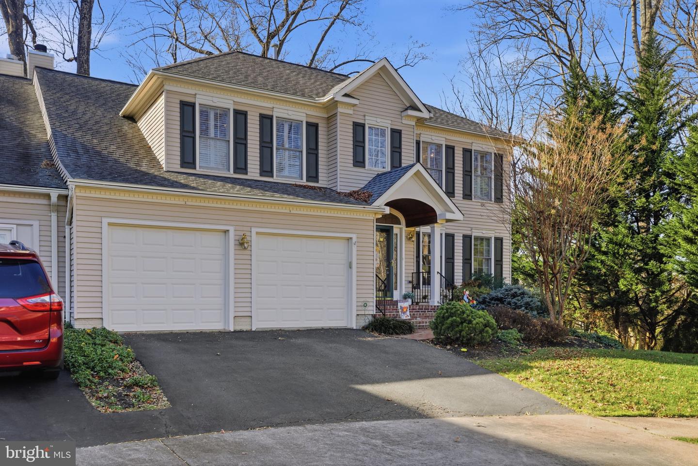 4110 JOHN TRAMMELL CT, FAIRFAX, Virginia 22030, 4 Bedrooms Bedrooms, ,3 BathroomsBathrooms,Residential,For sale,4110 JOHN TRAMMELL CT,VAFC2007354 MLS # VAFC2007354