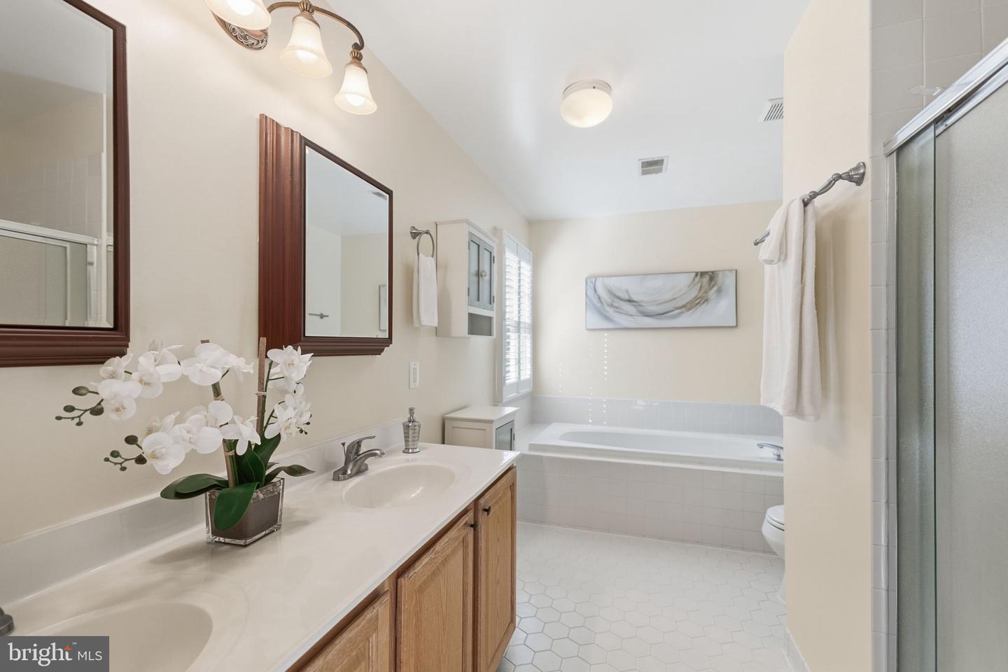 4110 JOHN TRAMMELL CT, FAIRFAX, Virginia 22030, 4 Bedrooms Bedrooms, ,3 BathroomsBathrooms,Residential,For sale,4110 JOHN TRAMMELL CT,VAFC2007354 MLS # VAFC2007354