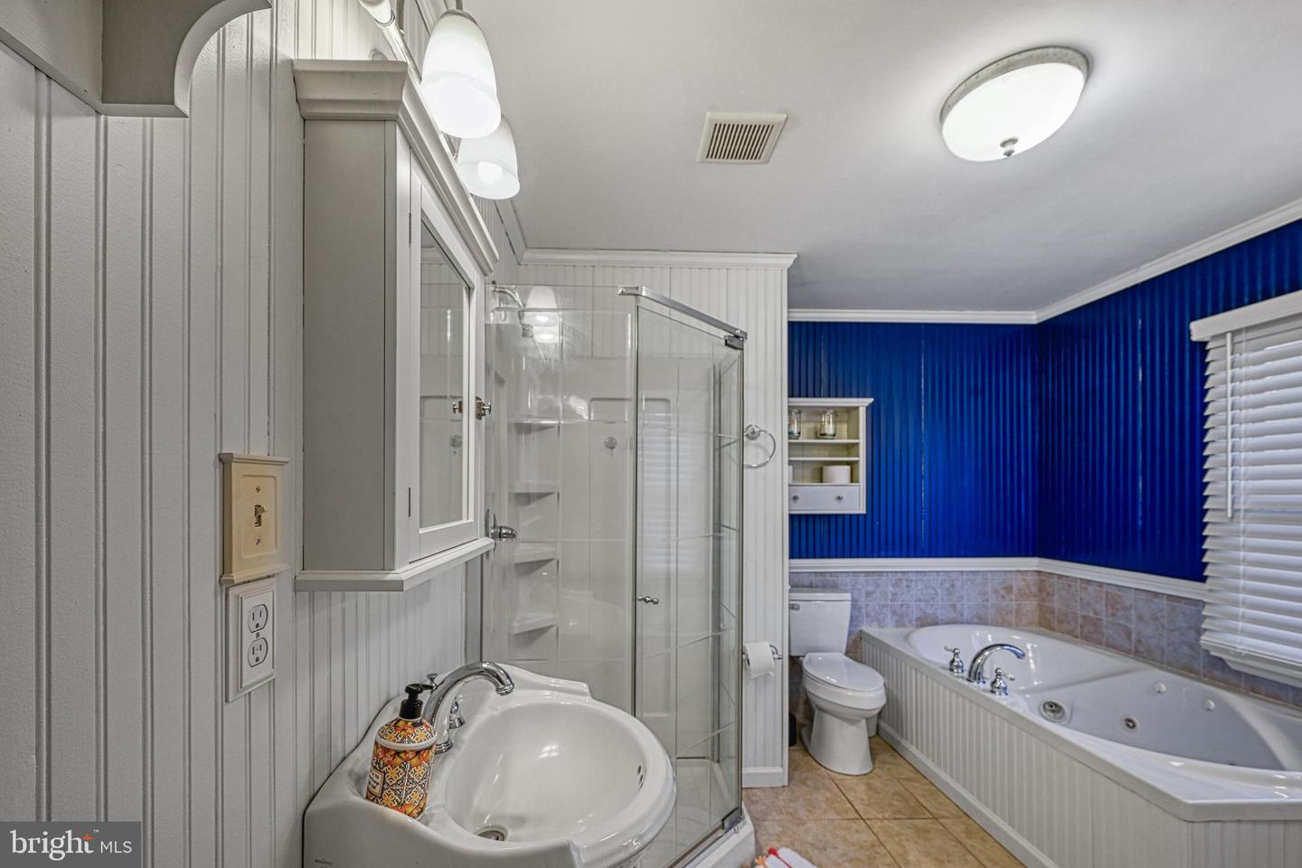 75 EDGEWOOD DR, MINERAL, Virginia 23117, 5 Bedrooms Bedrooms, ,3 BathroomsBathrooms,Residential,For sale,75 EDGEWOOD DR,VALA2008888 MLS # VALA2008888