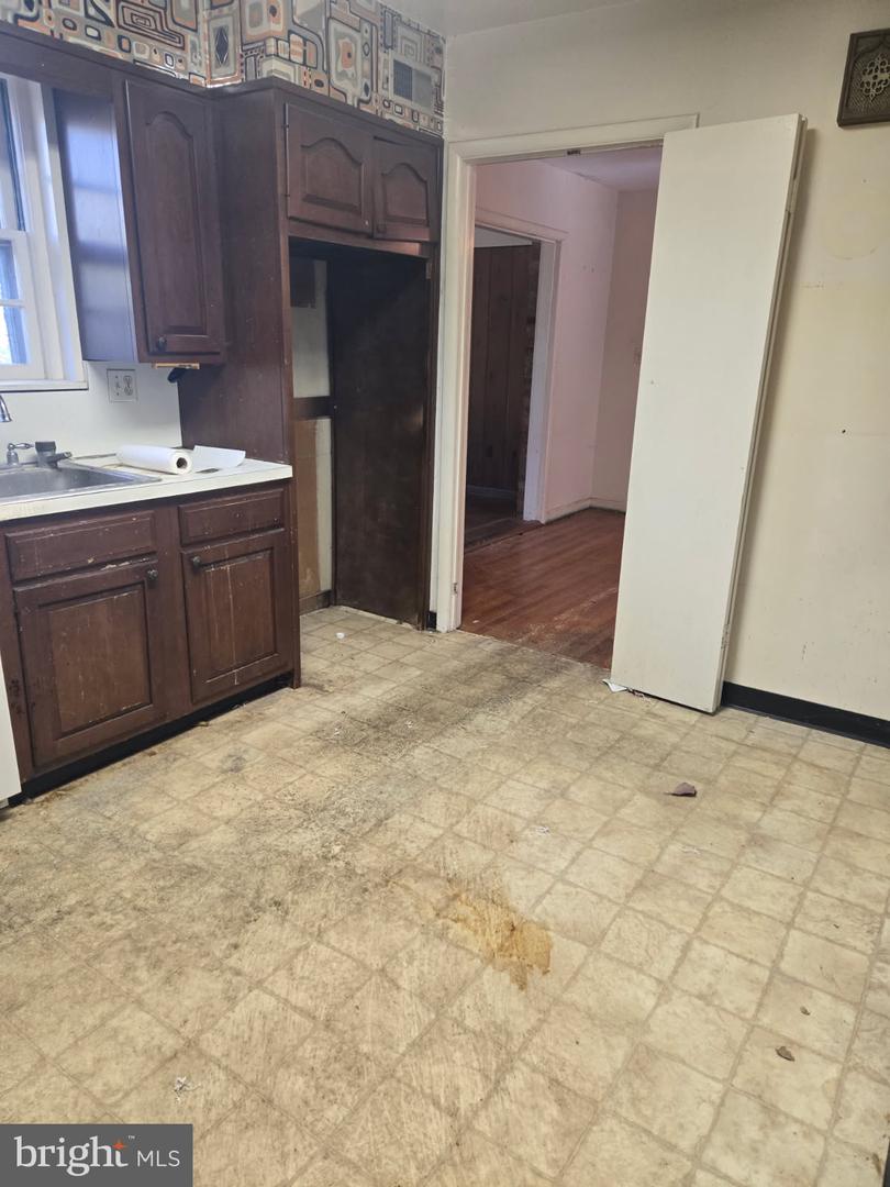 7334 PINECASTLE RD, FALLS CHURCH, Virginia 22043, 4 Bedrooms Bedrooms, ,2 BathroomsBathrooms,Residential,For sale,7334 PINECASTLE RD,VAFX2279430 MLS # VAFX2279430