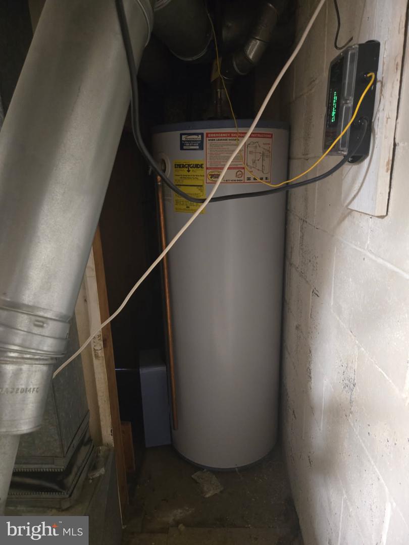 7334 PINECASTLE RD, FALLS CHURCH, Virginia 22043, 4 Bedrooms Bedrooms, ,2 BathroomsBathrooms,Residential,For sale,7334 PINECASTLE RD,VAFX2279430 MLS # VAFX2279430