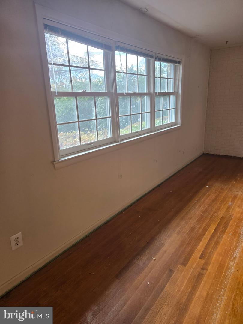 7334 PINECASTLE RD, FALLS CHURCH, Virginia 22043, 4 Bedrooms Bedrooms, ,2 BathroomsBathrooms,Residential,For sale,7334 PINECASTLE RD,VAFX2279430 MLS # VAFX2279430