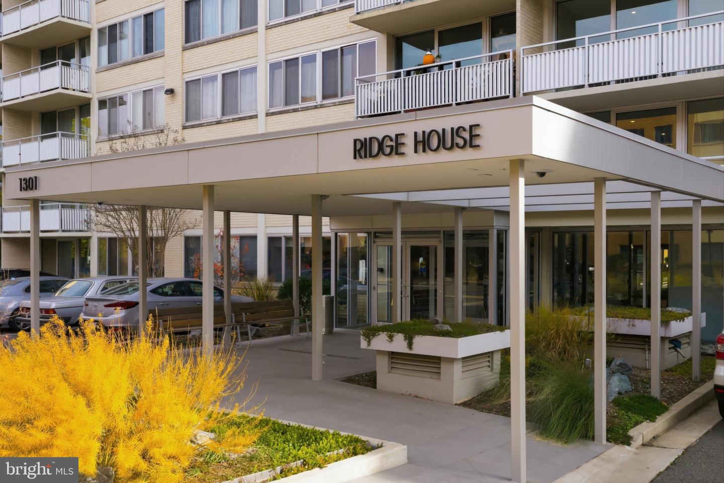 1301 S ARLINGTON RIDGE RD #610, ARLINGTON, Virginia 22202, 1 Bedroom Bedrooms, ,1 BathroomBathrooms,Residential,For sale,1301 S ARLINGTON RIDGE RD #610,VAAR2066210 MLS # VAAR2066210 1301 S ARLINGTON RIDGE RD #610, ARLINGTON, Virginia 22202, 1 Bedroom Bedrooms, ,1 BathroomBathrooms,Residential,For sale,1301 S ARLINGTON RIDGE RD #610,VAAR2066210 MLS # VAAR2066210