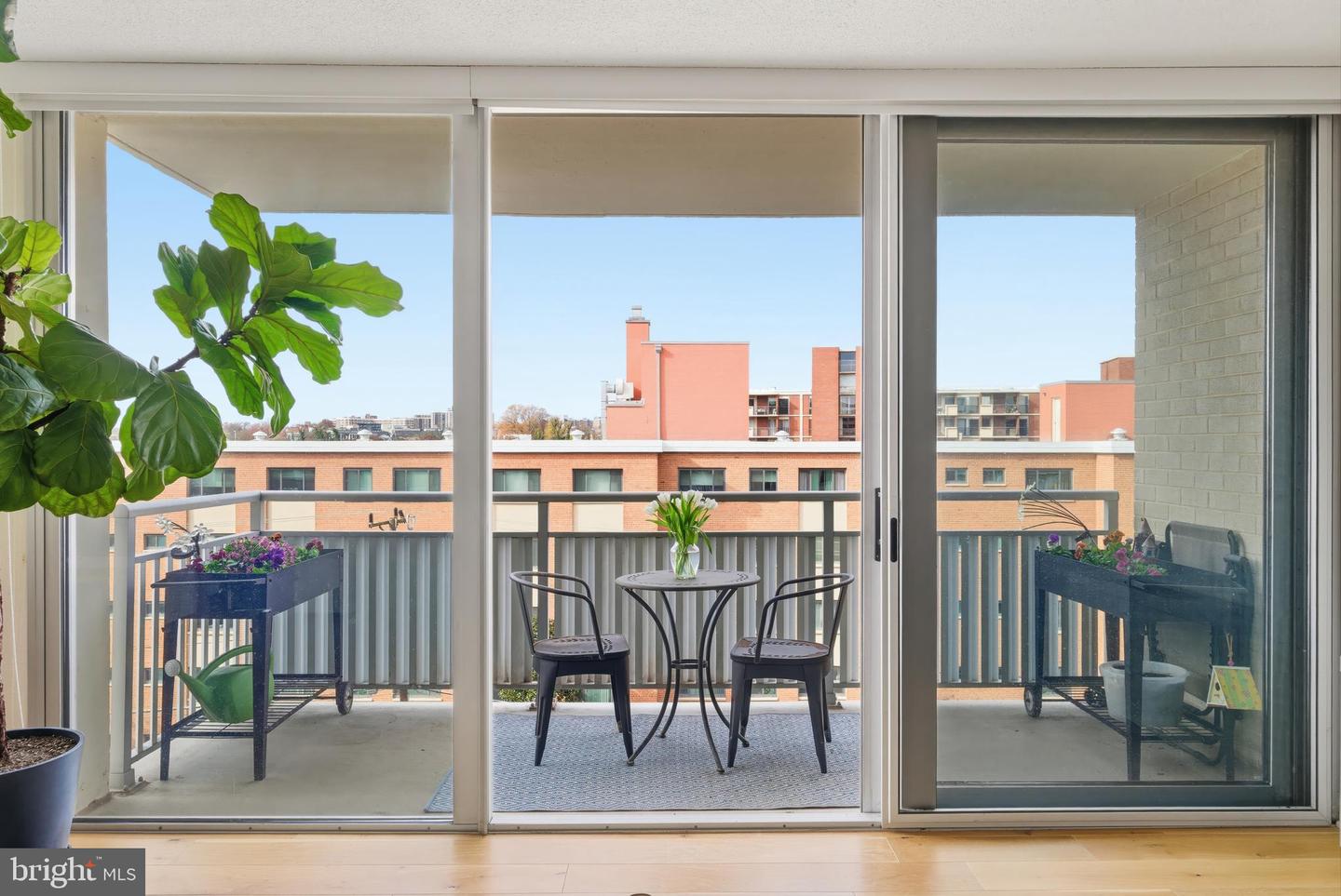 1301 S ARLINGTON RIDGE RD #610, ARLINGTON, Virginia 22202, 1 Bedroom Bedrooms, ,1 BathroomBathrooms,Residential,For sale,1301 S ARLINGTON RIDGE RD #610,VAAR2066210 MLS # VAAR2066210 1301 S ARLINGTON RIDGE RD #610, ARLINGTON, Virginia 22202, 1 Bedroom Bedrooms, ,1 BathroomBathrooms,Residential,For sale,1301 S ARLINGTON RIDGE RD #610,VAAR2066210 MLS # VAAR2066210