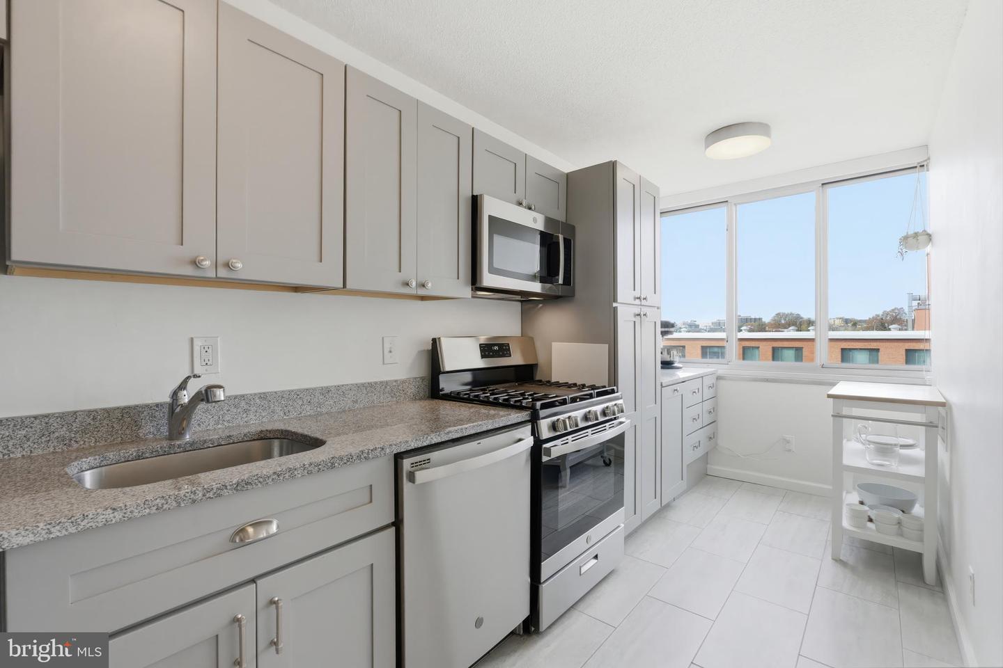 1301 S ARLINGTON RIDGE RD #610, ARLINGTON, Virginia 22202, 1 Bedroom Bedrooms, ,1 BathroomBathrooms,Residential,For sale,1301 S ARLINGTON RIDGE RD #610,VAAR2066210 MLS # VAAR2066210 1301 S ARLINGTON RIDGE RD #610, ARLINGTON, Virginia 22202, 1 Bedroom Bedrooms, ,1 BathroomBathrooms,Residential,For sale,1301 S ARLINGTON RIDGE RD #610,VAAR2066210 MLS # VAAR2066210