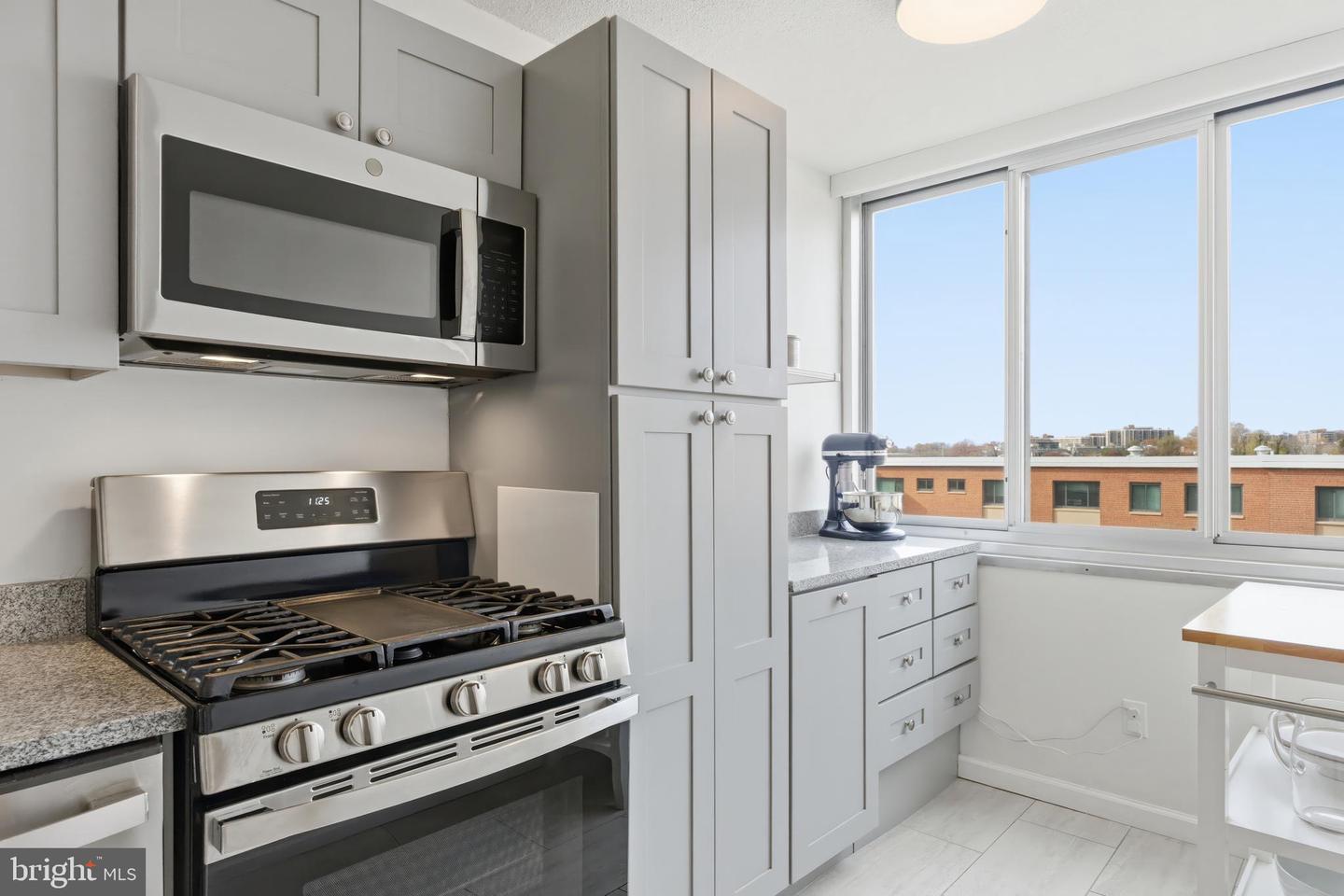 1301 S ARLINGTON RIDGE RD #610, ARLINGTON, Virginia 22202, 1 Bedroom Bedrooms, ,1 BathroomBathrooms,Residential,For sale,1301 S ARLINGTON RIDGE RD #610,VAAR2066210 MLS # VAAR2066210 1301 S ARLINGTON RIDGE RD #610, ARLINGTON, Virginia 22202, 1 Bedroom Bedrooms, ,1 BathroomBathrooms,Residential,For sale,1301 S ARLINGTON RIDGE RD #610,VAAR2066210 MLS # VAAR2066210