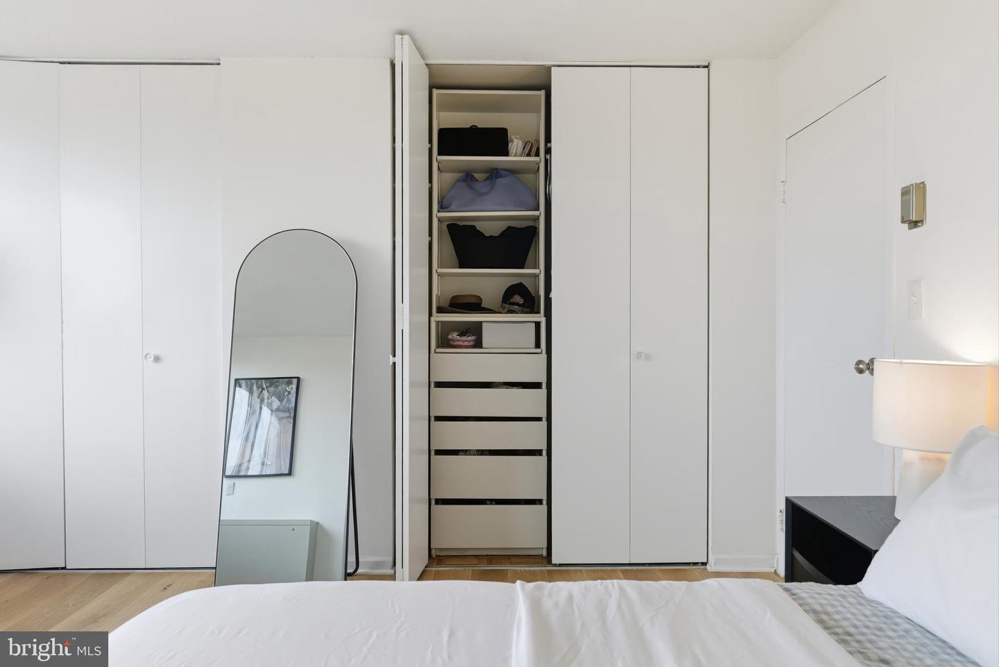 1301 S ARLINGTON RIDGE RD #610, ARLINGTON, Virginia 22202, 1 Bedroom Bedrooms, ,1 BathroomBathrooms,Residential,For sale,1301 S ARLINGTON RIDGE RD #610,VAAR2066210 MLS # VAAR2066210 1301 S ARLINGTON RIDGE RD #610, ARLINGTON, Virginia 22202, 1 Bedroom Bedrooms, ,1 BathroomBathrooms,Residential,For sale,1301 S ARLINGTON RIDGE RD #610,VAAR2066210 MLS # VAAR2066210