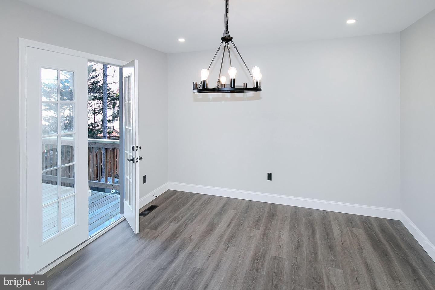 1279 BOND ST, HERNDON, Virginia 20170, 4 Bedrooms Bedrooms, ,3 BathroomsBathrooms,Residential,For sale,1279 BOND ST,VAFX2280016 MLS # VAFX2280016