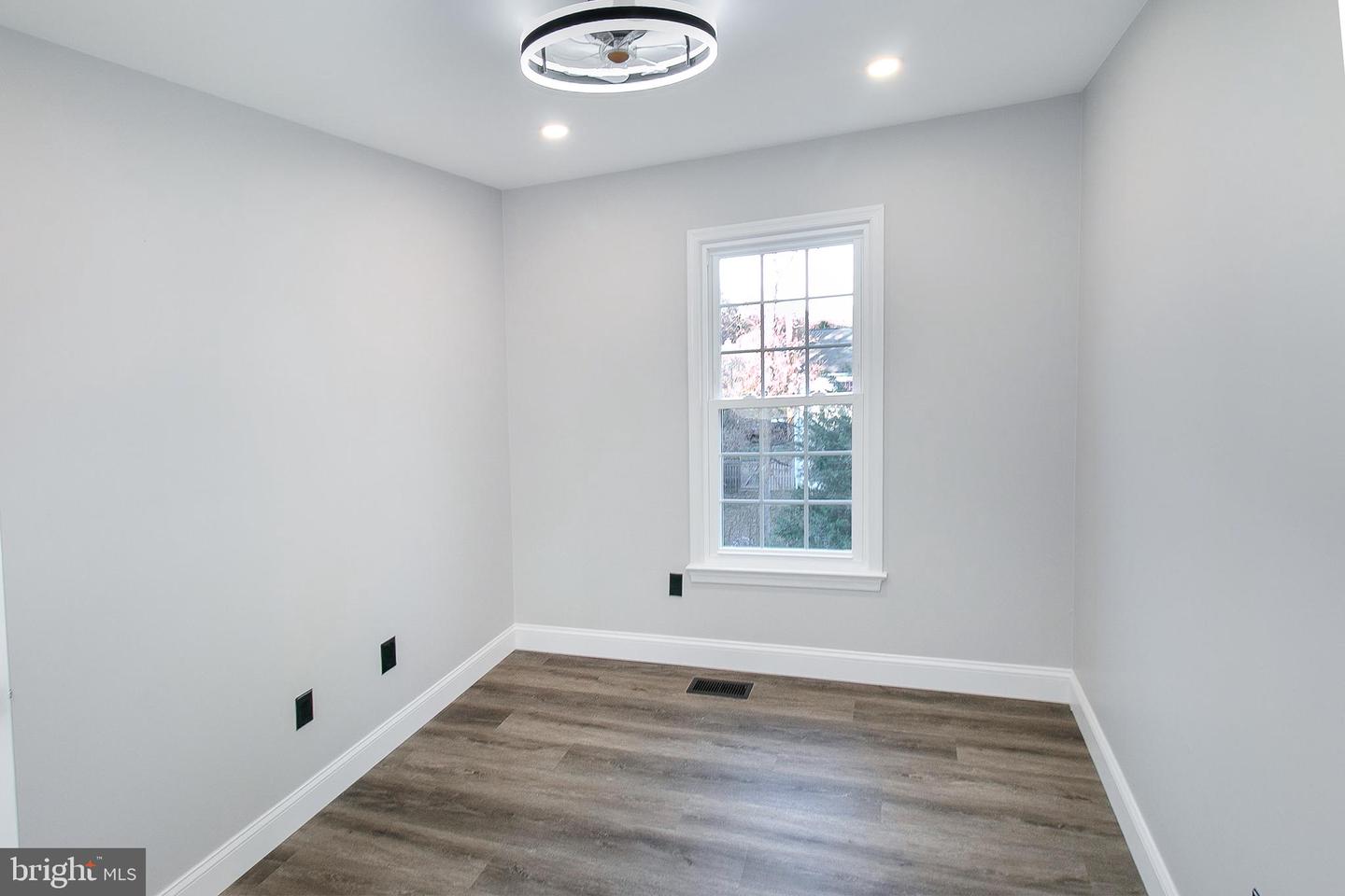 1279 BOND ST, HERNDON, Virginia 20170, 4 Bedrooms Bedrooms, ,3 BathroomsBathrooms,Residential,For sale,1279 BOND ST,VAFX2280016 MLS # VAFX2280016