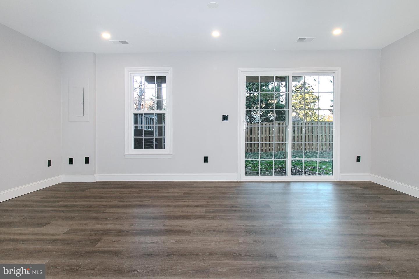 1279 BOND ST, HERNDON, Virginia 20170, 4 Bedrooms Bedrooms, ,3 BathroomsBathrooms,Residential,For sale,1279 BOND ST,VAFX2280016 MLS # VAFX2280016