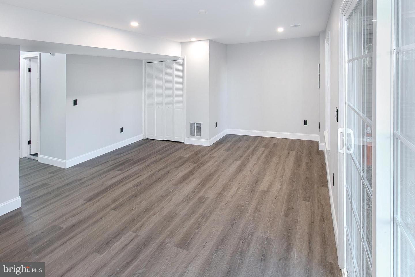 1279 BOND ST, HERNDON, Virginia 20170, 4 Bedrooms Bedrooms, ,3 BathroomsBathrooms,Residential,For sale,1279 BOND ST,VAFX2280016 MLS # VAFX2280016