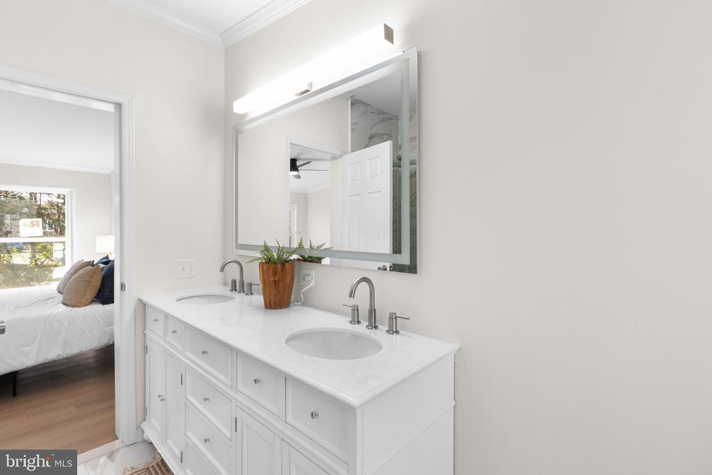 6430 14TH, ALEXANDRIA, Virginia 22307, 3 Bedrooms Bedrooms, 5 Rooms Rooms,2 BathroomsBathrooms,Residential,For sale,6430 14TH,VAFX2280144 MLS # VAFX2280144