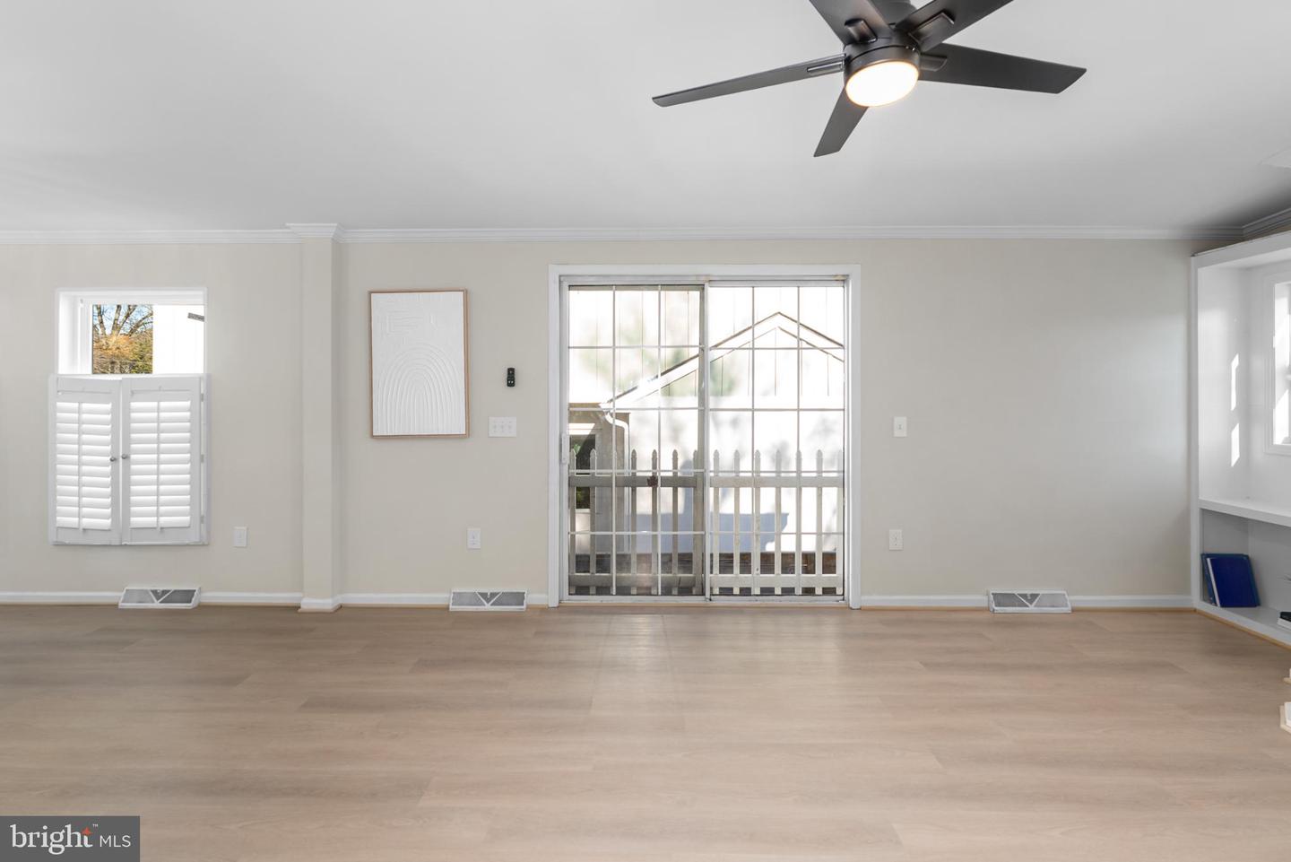 6430 14TH, ALEXANDRIA, Virginia 22307, 3 Bedrooms Bedrooms, 5 Rooms Rooms,2 BathroomsBathrooms,Residential,For sale,6430 14TH,VAFX2280144 MLS # VAFX2280144