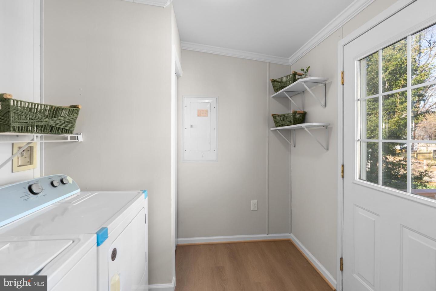 6430 14TH, ALEXANDRIA, Virginia 22307, 3 Bedrooms Bedrooms, 5 Rooms Rooms,2 BathroomsBathrooms,Residential,For sale,6430 14TH,VAFX2280144 MLS # VAFX2280144