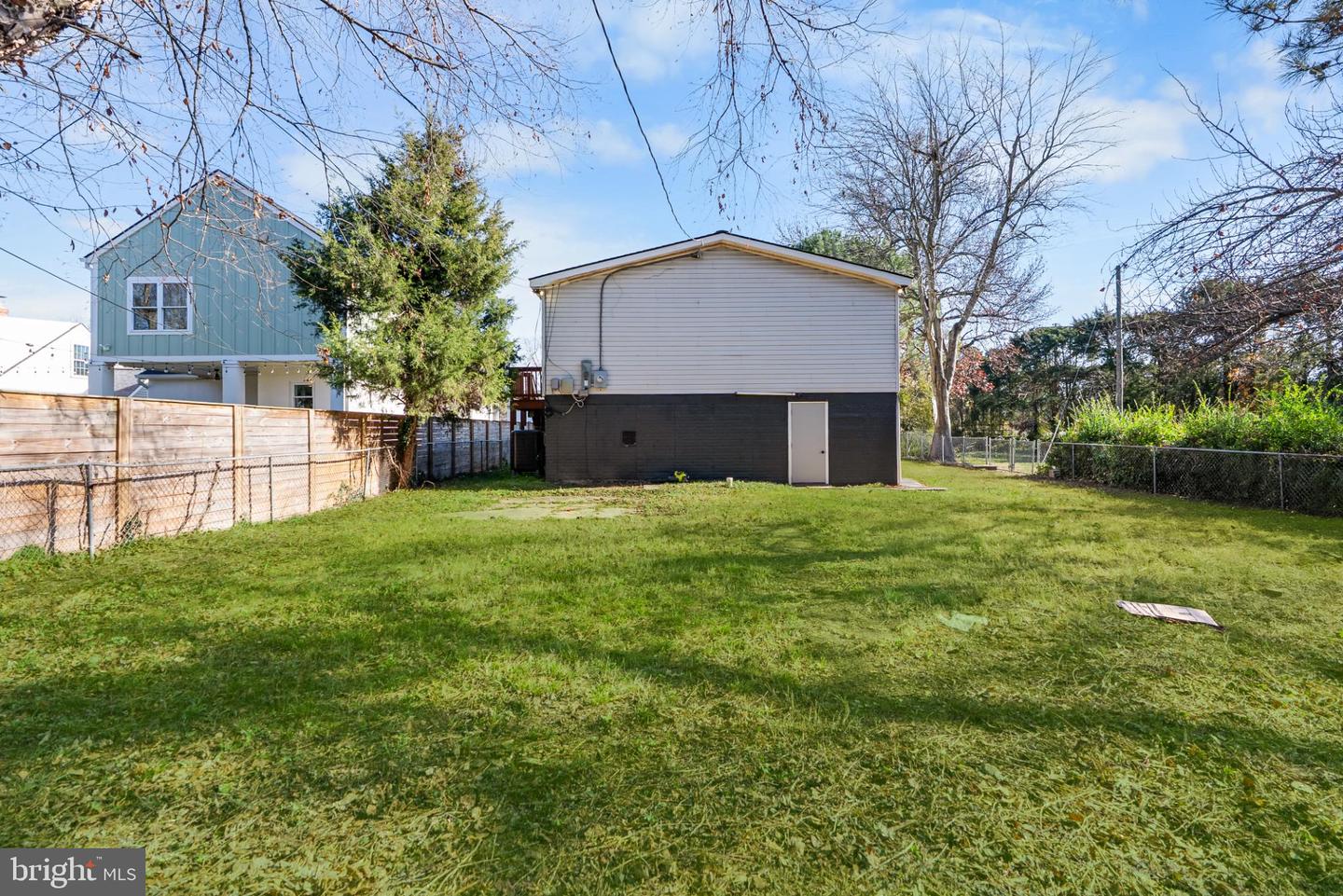 6430 14TH, ALEXANDRIA, Virginia 22307, 3 Bedrooms Bedrooms, 5 Rooms Rooms,2 BathroomsBathrooms,Residential,For sale,6430 14TH,VAFX2280144 MLS # VAFX2280144