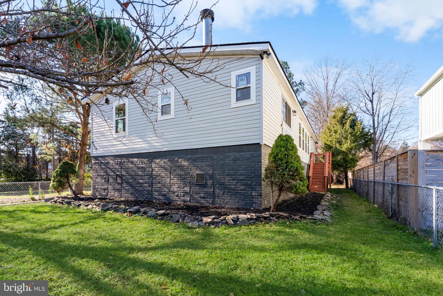 6430 14TH, ALEXANDRIA, Virginia 22307, 3 Bedrooms Bedrooms, 5 Rooms Rooms,2 BathroomsBathrooms,Residential,For sale,6430 14TH,VAFX2280144 MLS # VAFX2280144