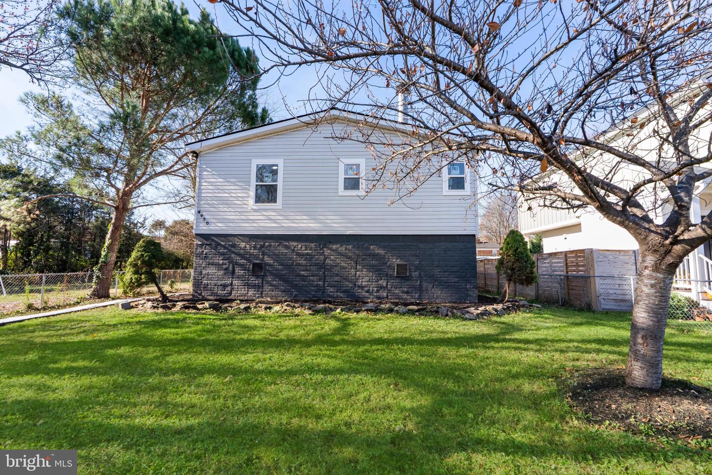 6430 14TH, ALEXANDRIA, Virginia 22307, 3 Bedrooms Bedrooms, 5 Rooms Rooms,2 BathroomsBathrooms,Residential,For sale,6430 14TH,VAFX2280144 MLS # VAFX2280144