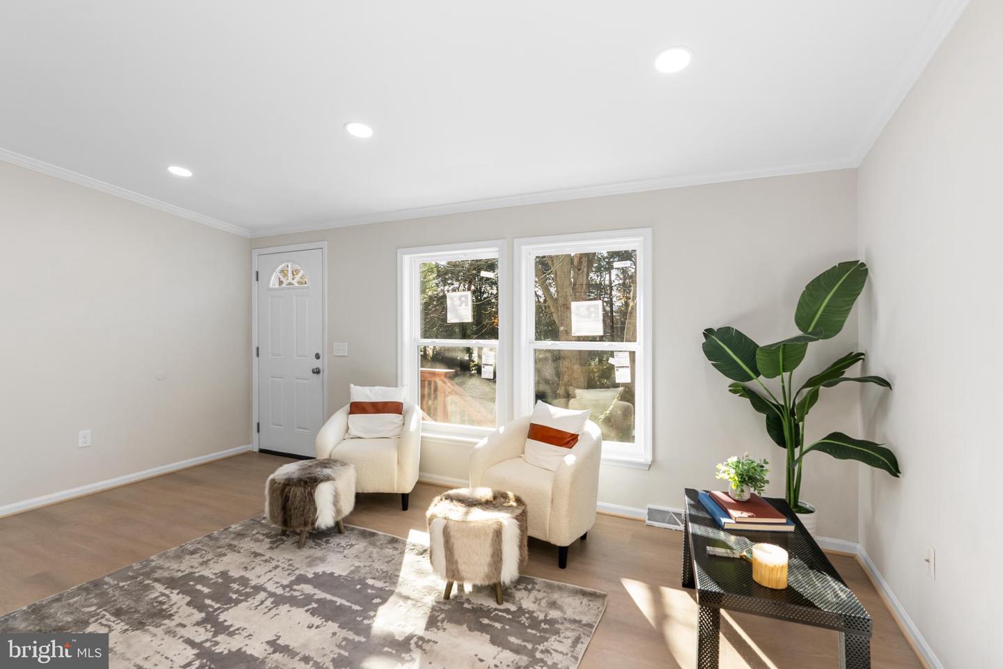 6430 14TH, ALEXANDRIA, Virginia 22307, 3 Bedrooms Bedrooms, 5 Rooms Rooms,2 BathroomsBathrooms,Residential,For sale,6430 14TH,VAFX2280144 MLS # VAFX2280144