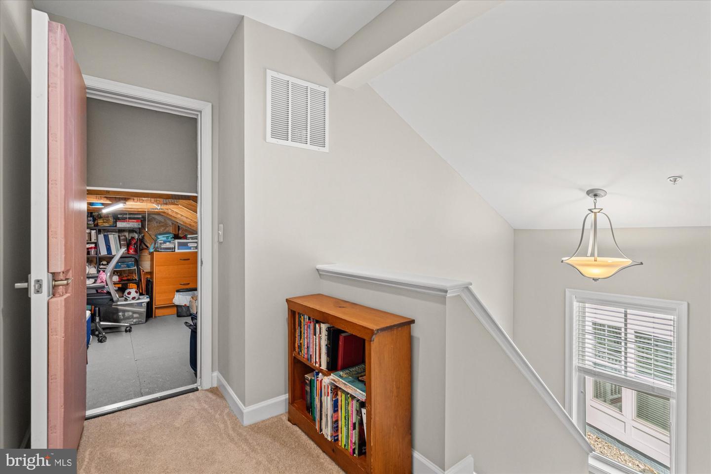 1022 RAILROAD AVE #4, FALLS CHURCH, Virginia 22046, 2 Bedrooms Bedrooms, ,2 BathroomsBathrooms,Residential,For sale,1022 RAILROAD AVE #4,VAFA2003466 MLS # VAFA2003466 1022 RAILROAD AVE #4, FALLS CHURCH, Virginia 22046, 2 Bedrooms Bedrooms, ,2 BathroomsBathrooms,Residential,For sale,1022 RAILROAD AVE #4,VAFA2003466 MLS # VAFA2003466